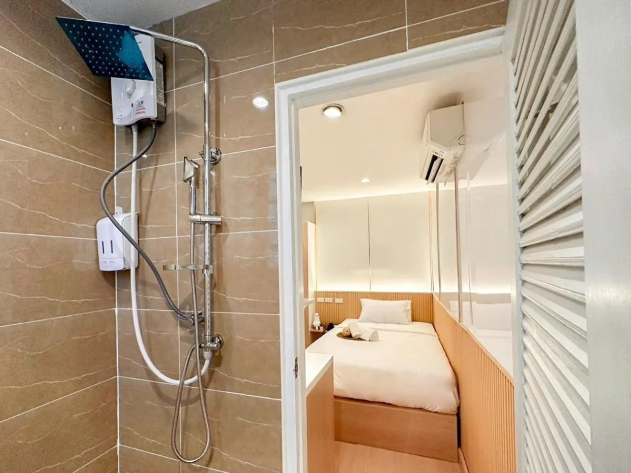 Shower in Thrive Hotel