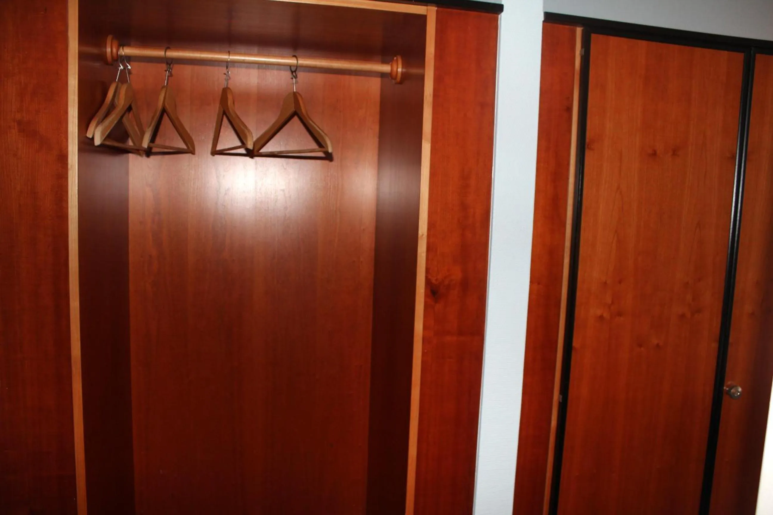 wardrobe in Hotel Mozart Bonn
