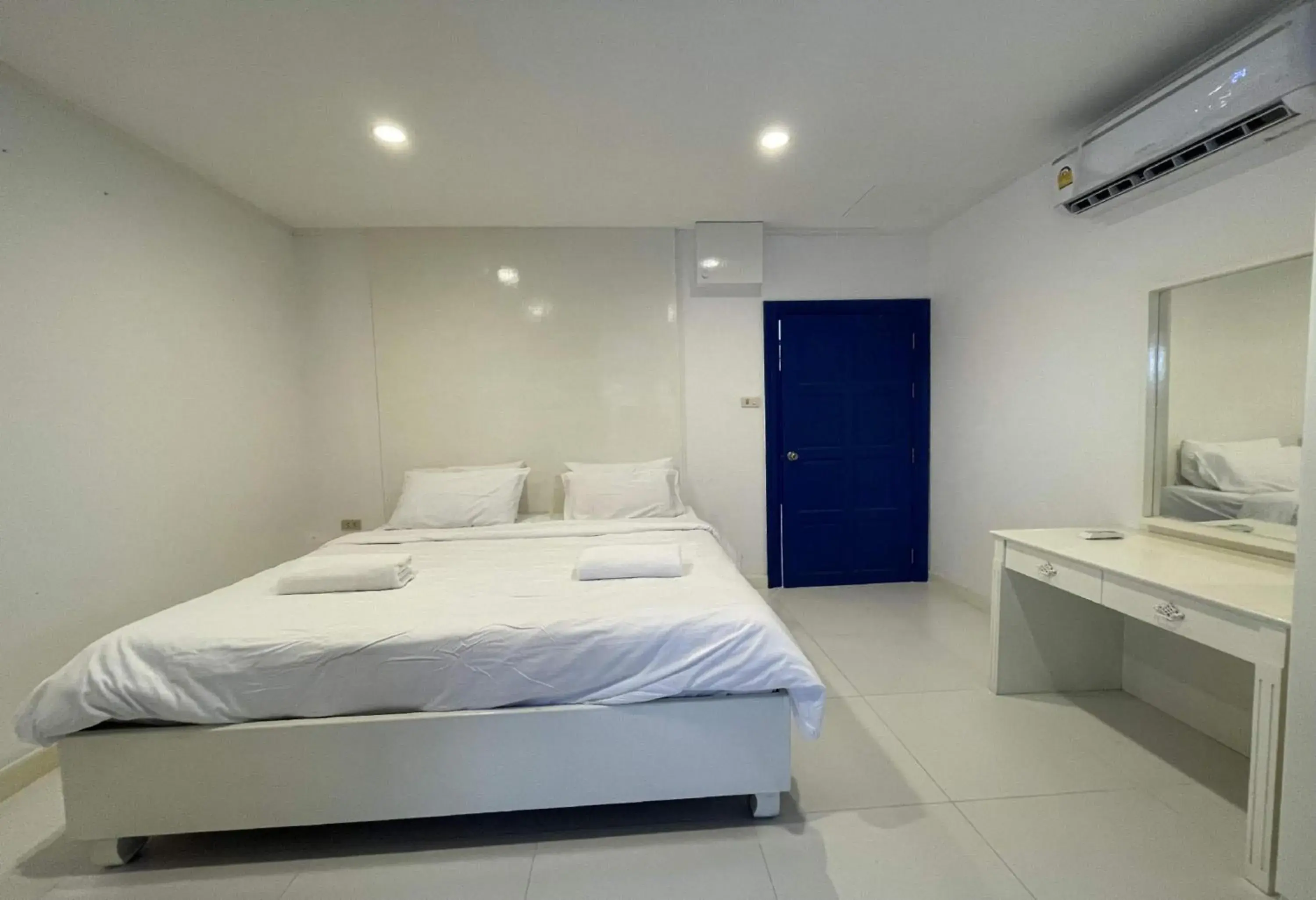 Deluxe Double Room in Collection O To The Sea Resort Thailand Deluxe Double Room in Collection O To The Sea Resort Thailand