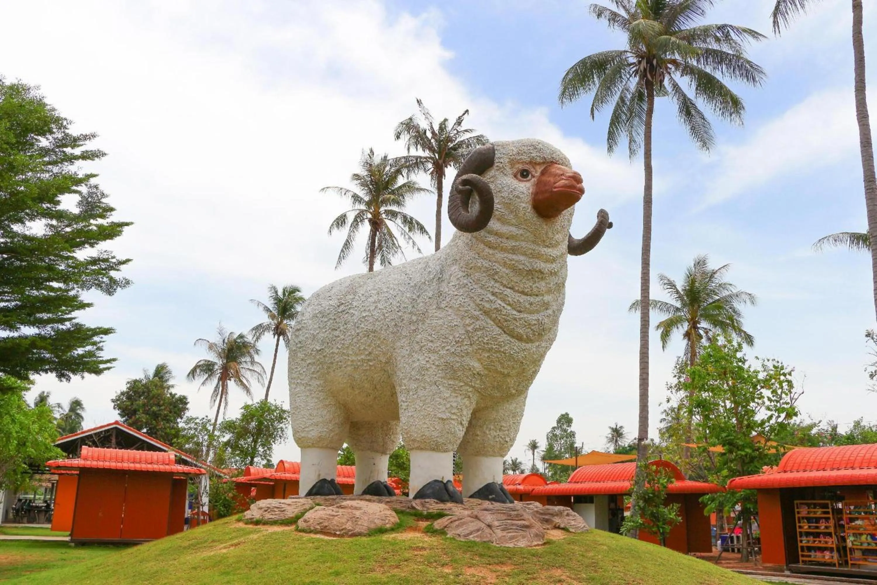 Nearby landmark in Collection O To The Sea Resort Thailand