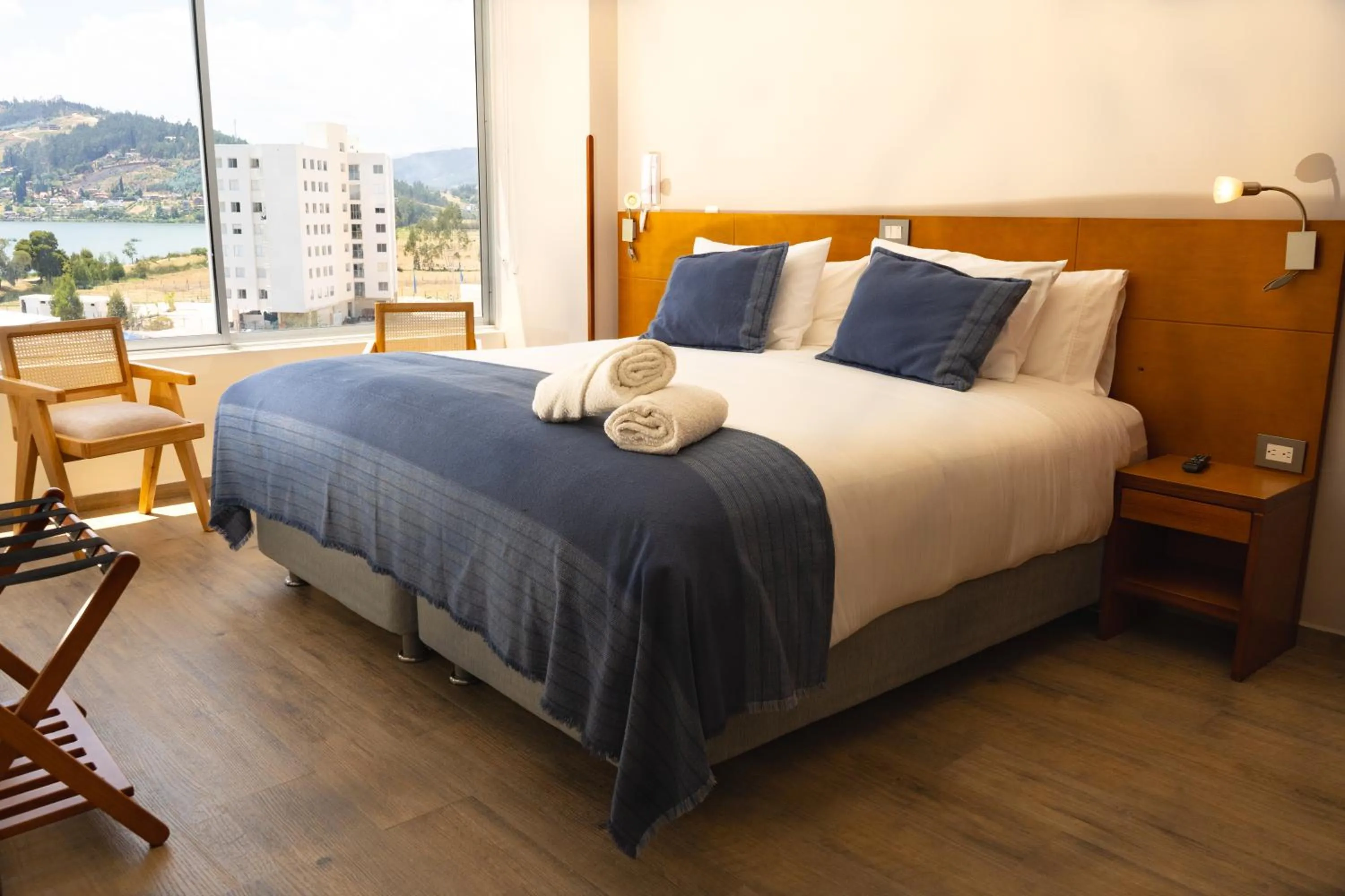 Photo of the whole room, Bed in Samakwā Hotel Boutique