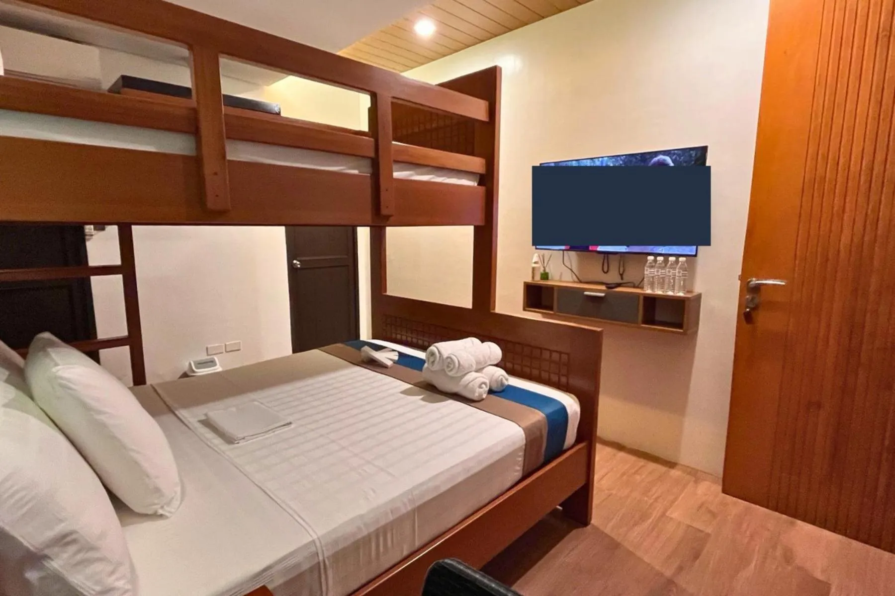 Bed in Mula De La Paz