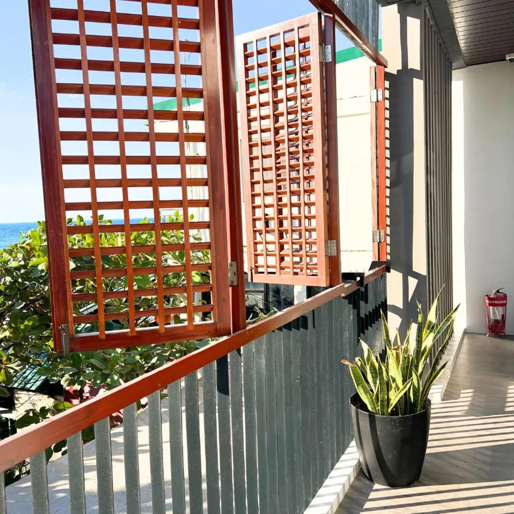 Property building in Mula De La Paz