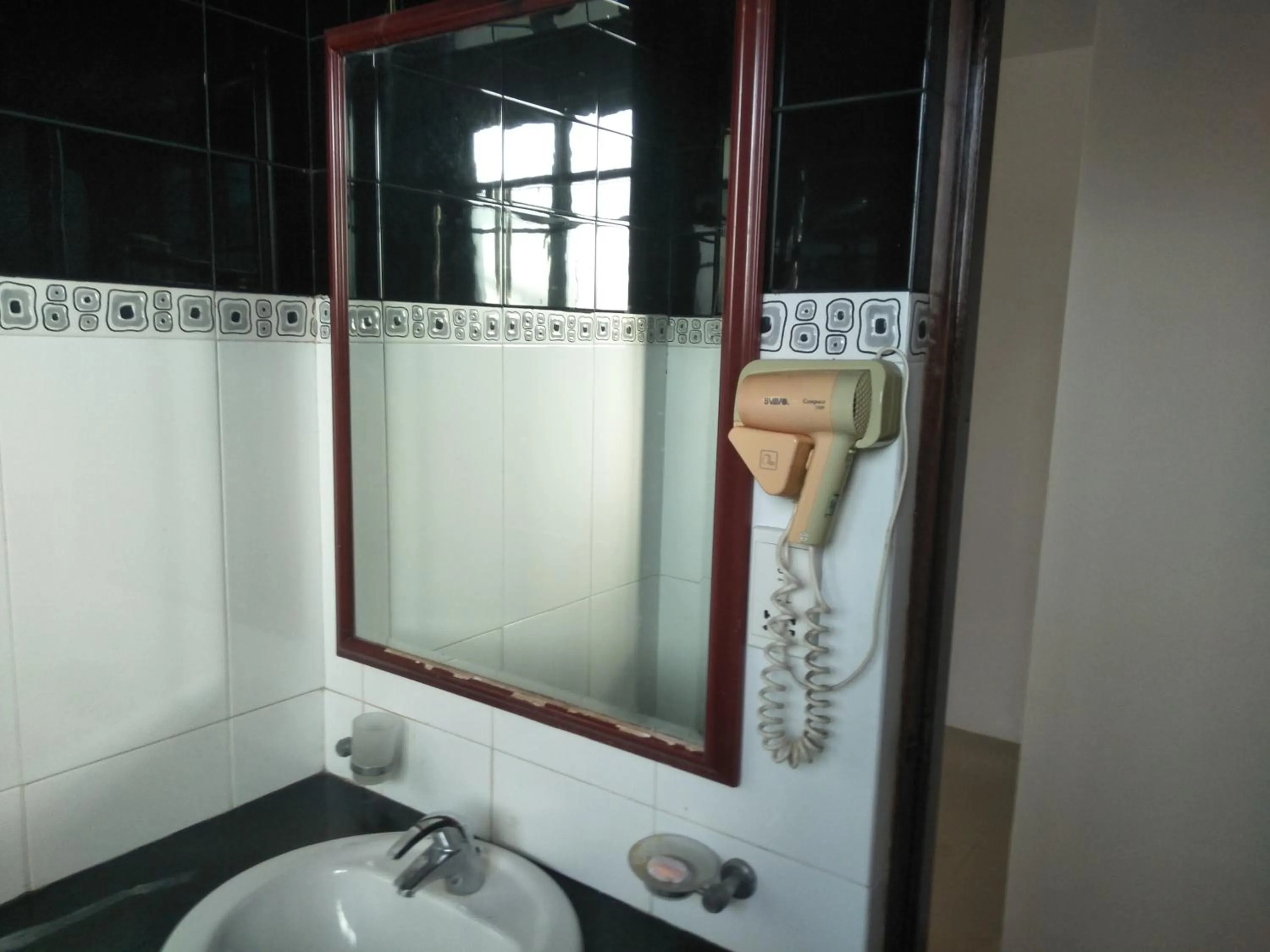 Airport Hotel Dream Paradise