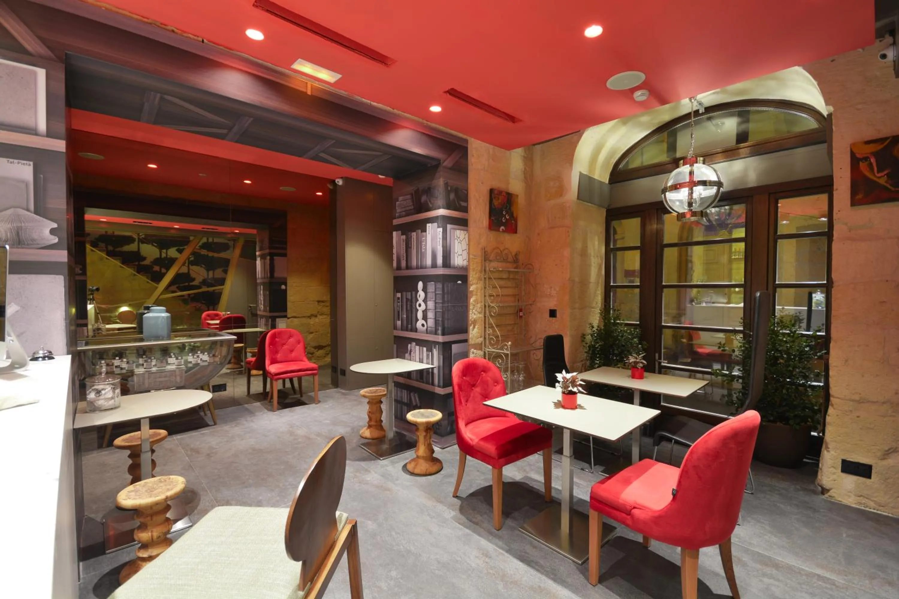 Lobby or reception in The Vincent Boutique Suites