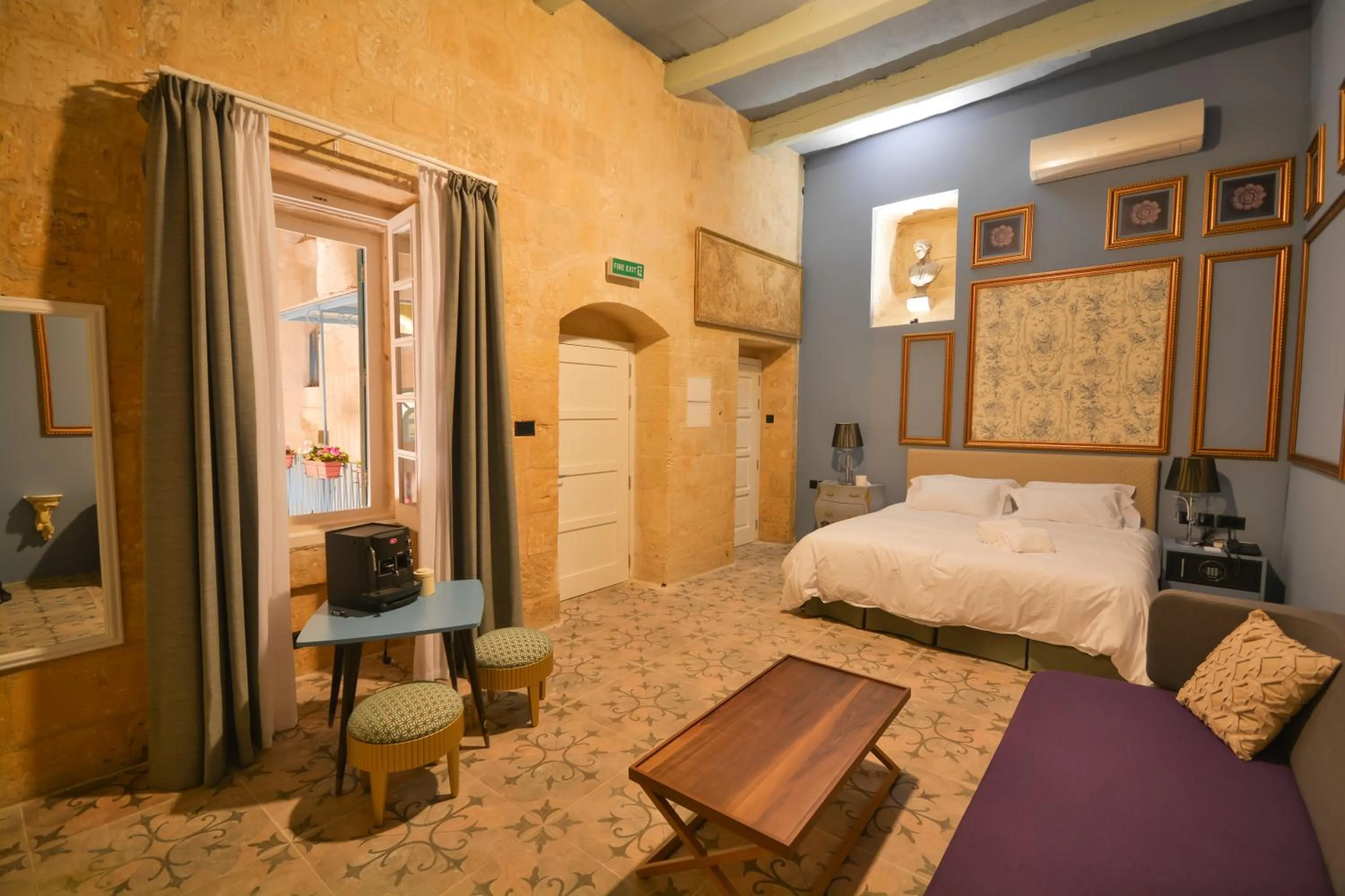 Photo of the whole room in The Vincent Boutique Suites