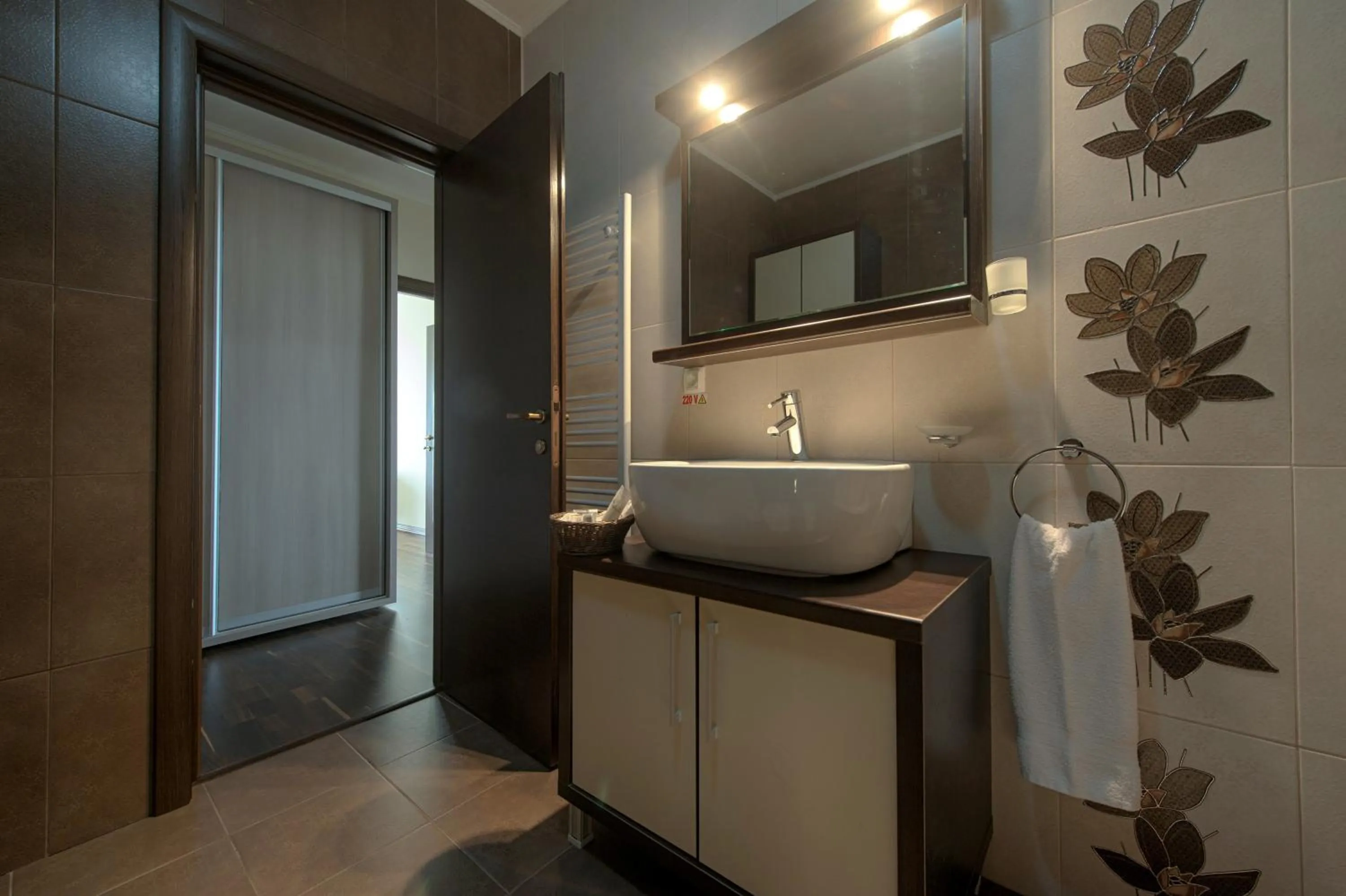 Bathroom in Samali Residence