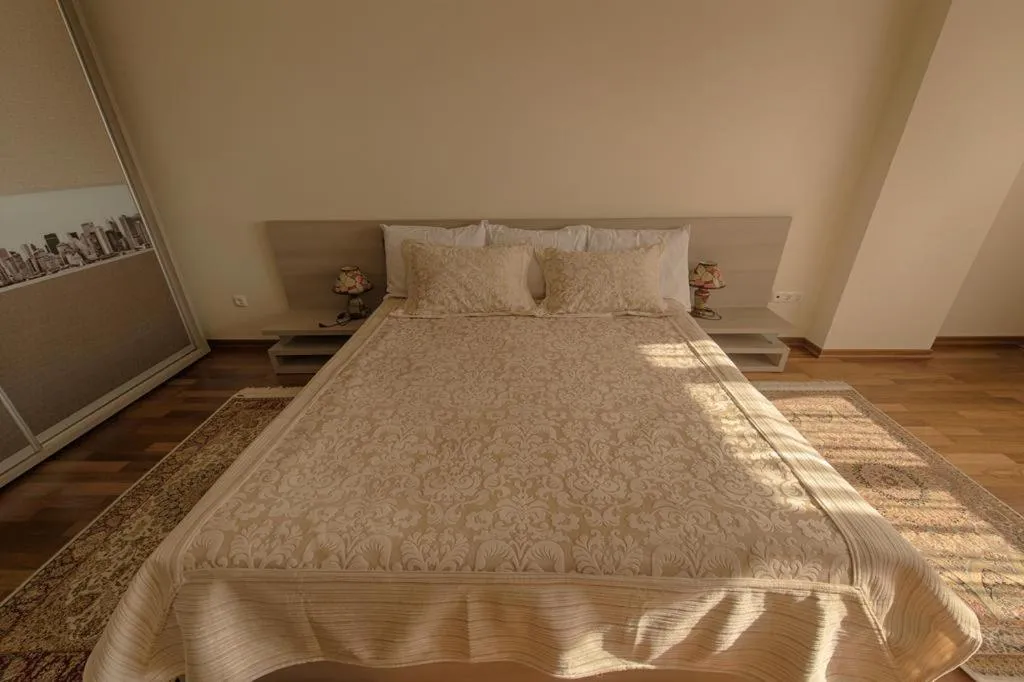 Bedroom, Bed in Samali Residence