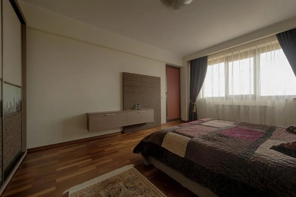 Photo of the whole room, Bed in Samali Residence