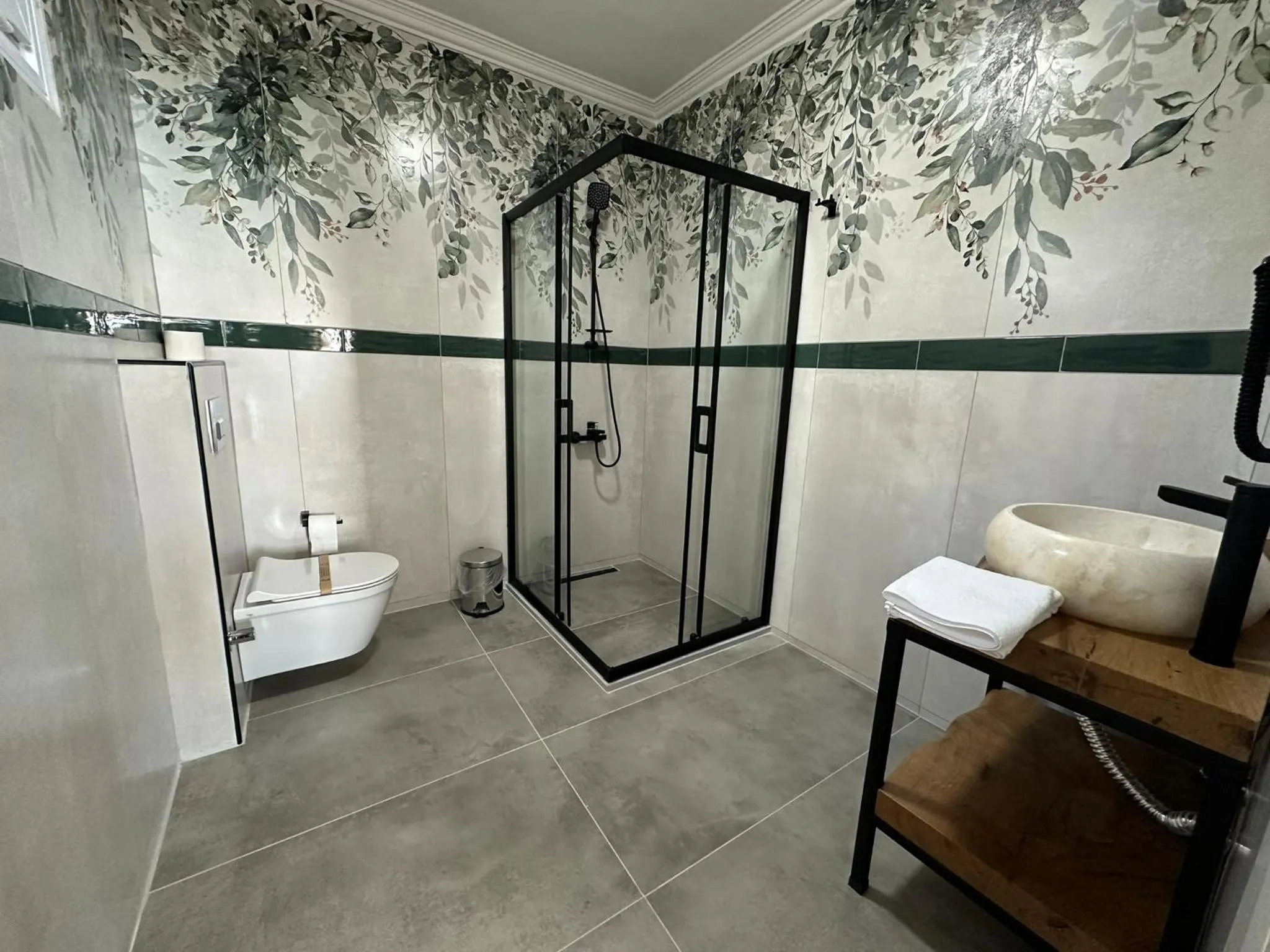 Bathroom in Kingway Suite
