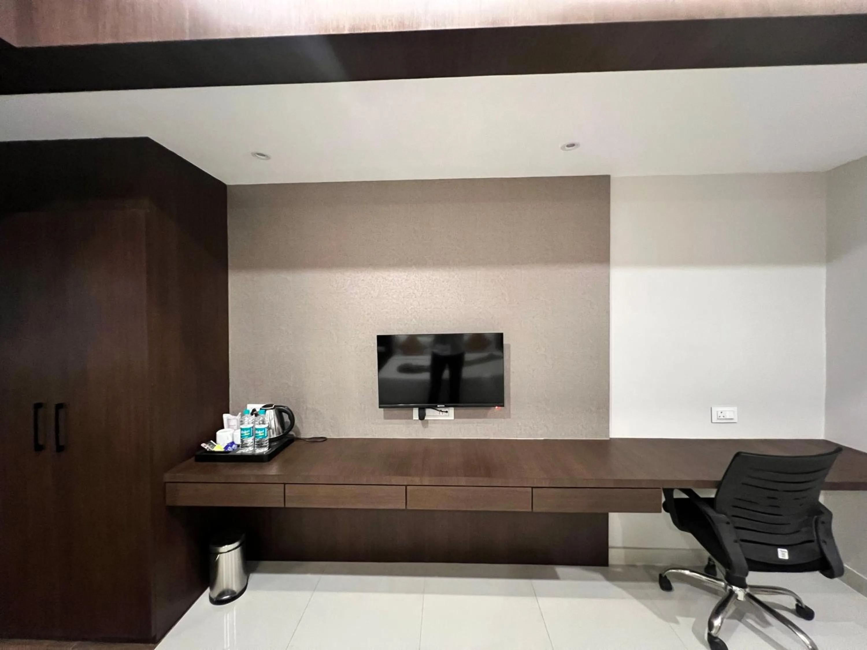 TV and multimedia in HOTEL PRAJYOT