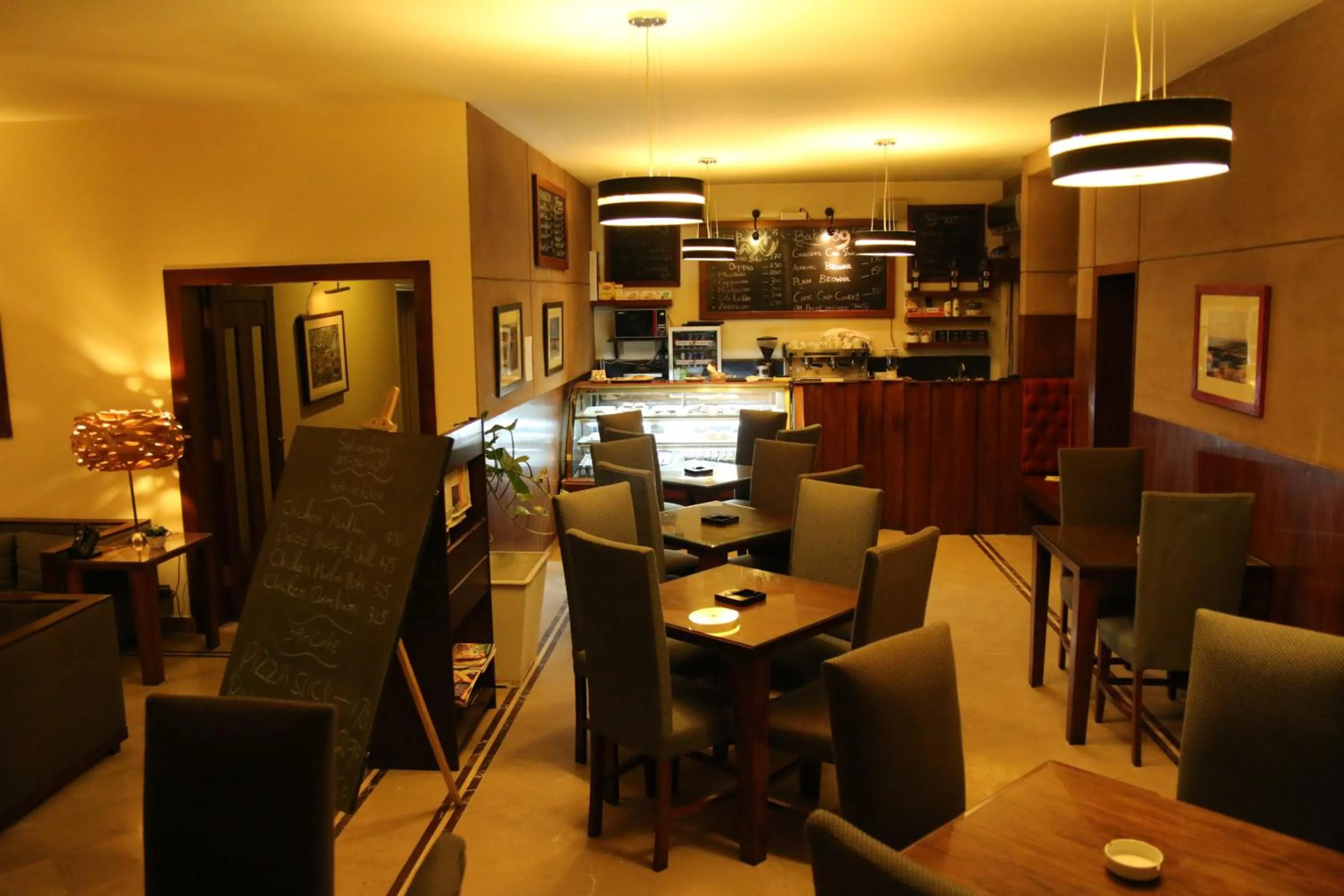 Restaurant/places to eat in The Residency Hotel