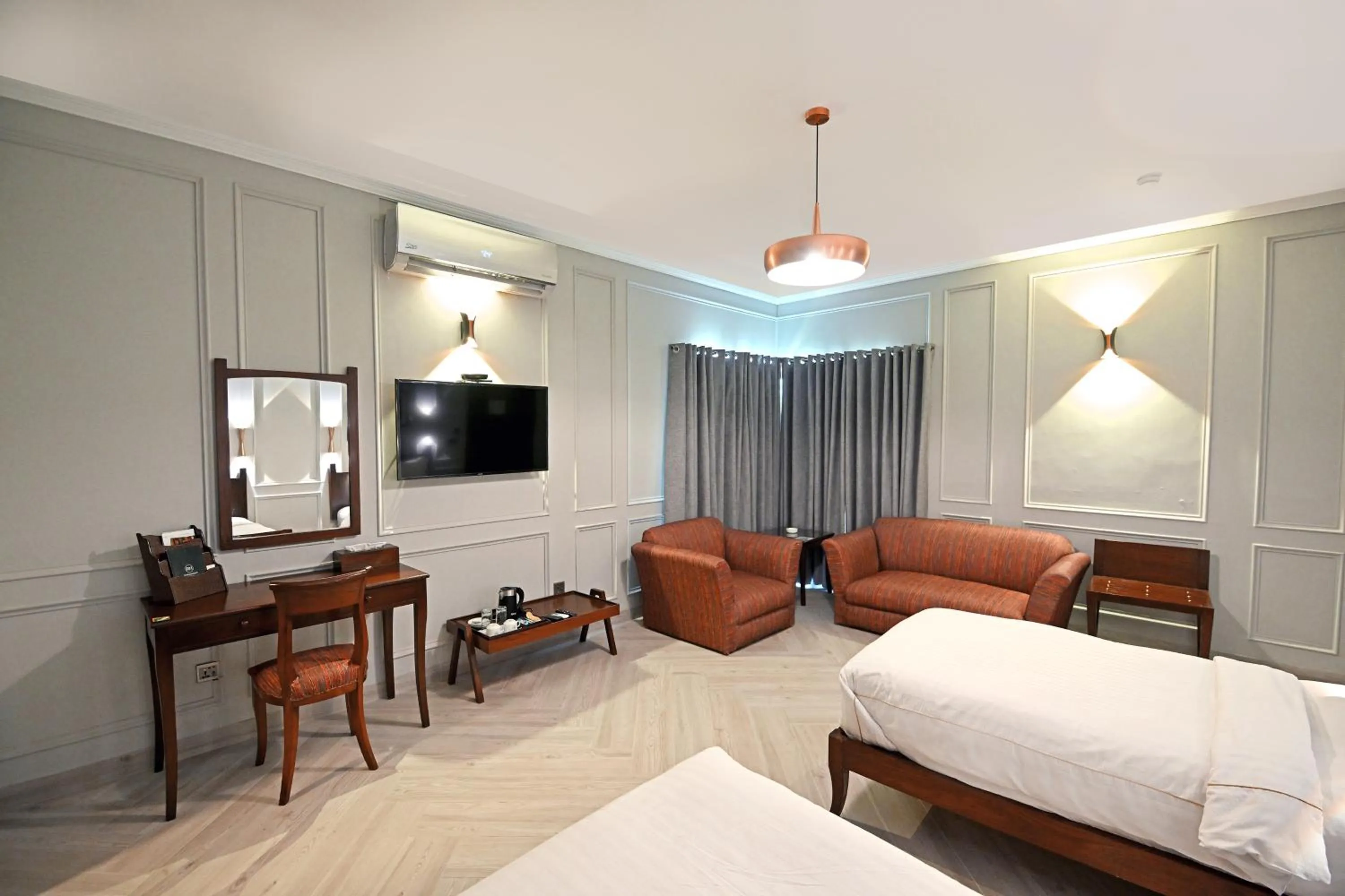 Photo of the whole room, Bed in The Residency Hotel