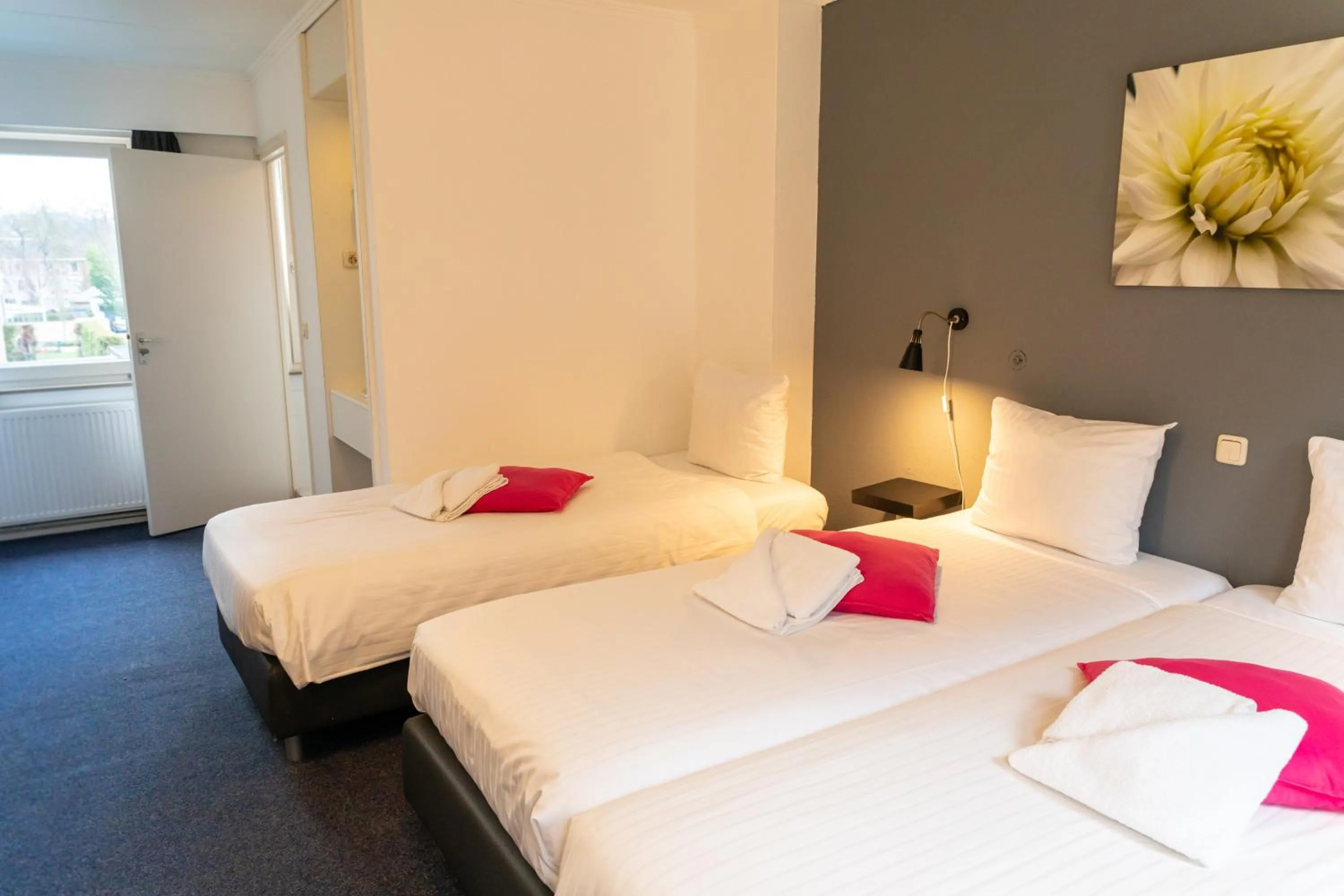 Photo of the whole room, Bed in Huis Ter Geul