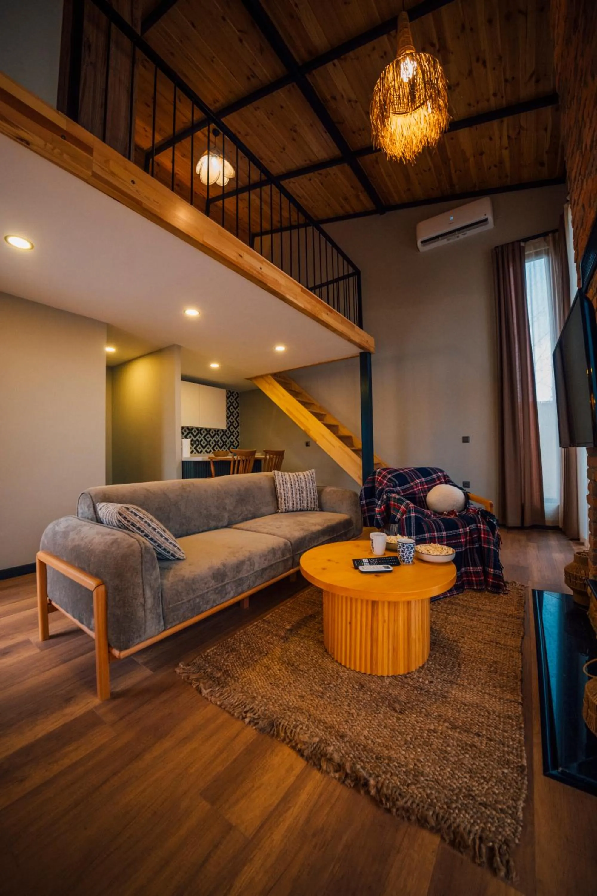 Communal lounge/ TV room, Bed in Vital Göl Sapanca Özel Havuzlu Bungalov & Villa