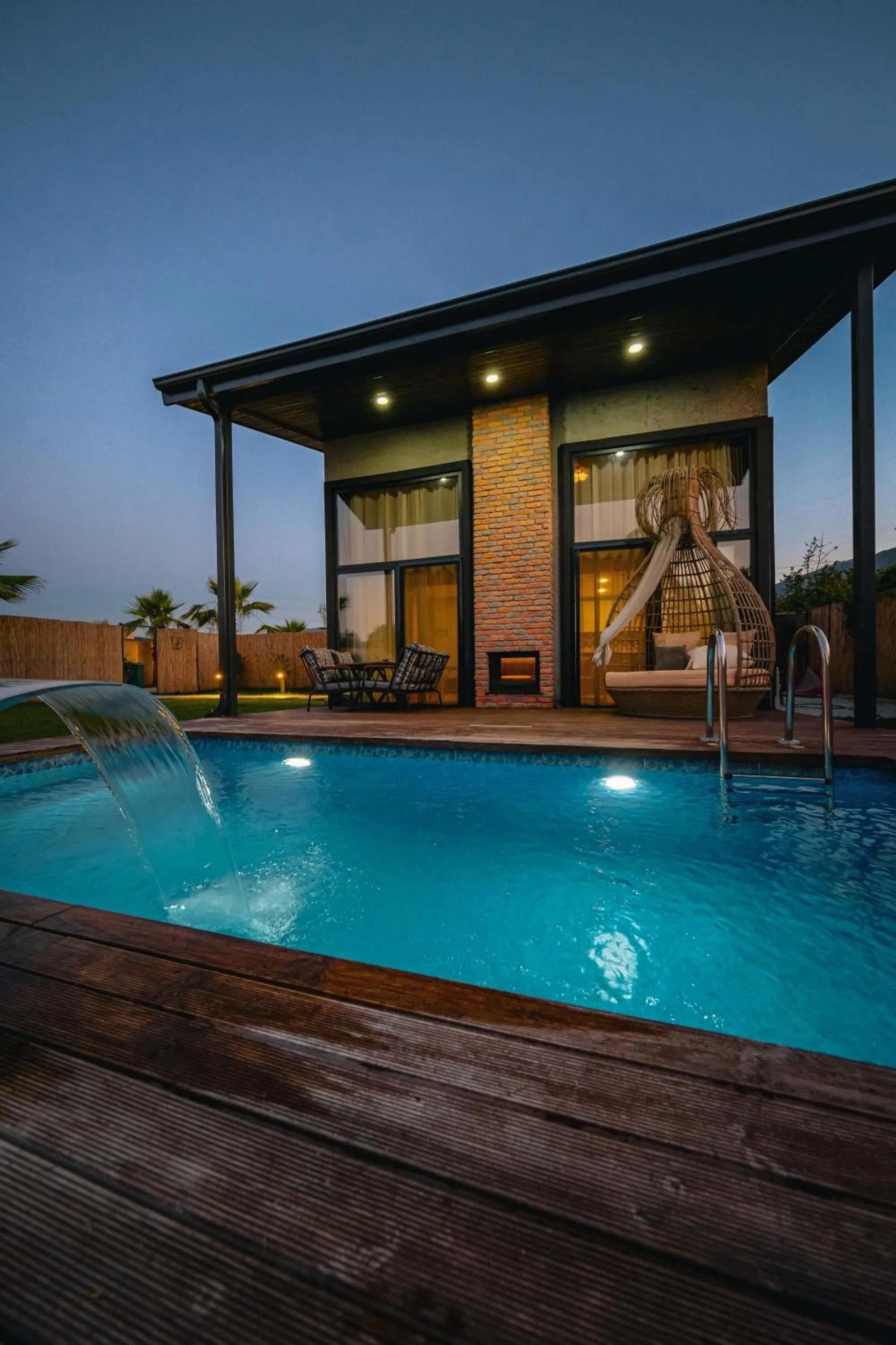 Swimming pool in Vital Göl Sapanca Özel Havuzlu Bungalov & Villa