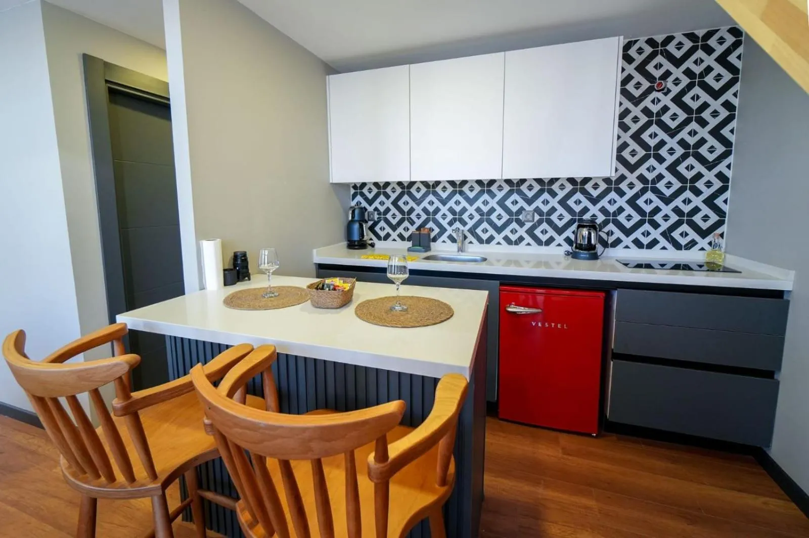 Kitchen or kitchenette in Vital Göl Sapanca Özel Havuzlu Bungalov & Villa