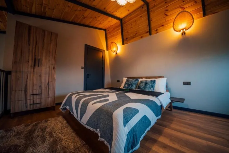 Bed in Vital Göl Sapanca Özel Havuzlu Bungalov & Villa
