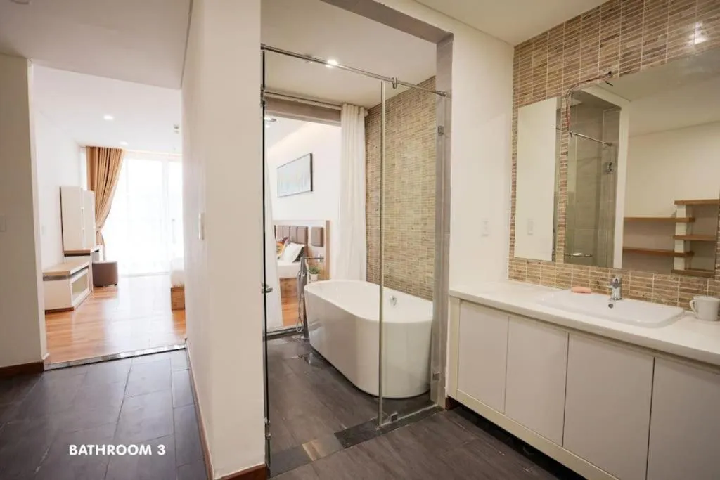 Bathroom in Modern & Charming Penthouse 5BRs in Da Nang Center
