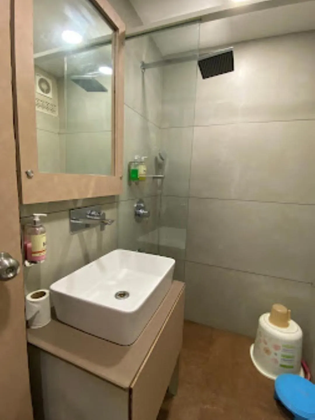 Toilet, Bathroom in Hotel Krishna Sagar , Ghaziabad