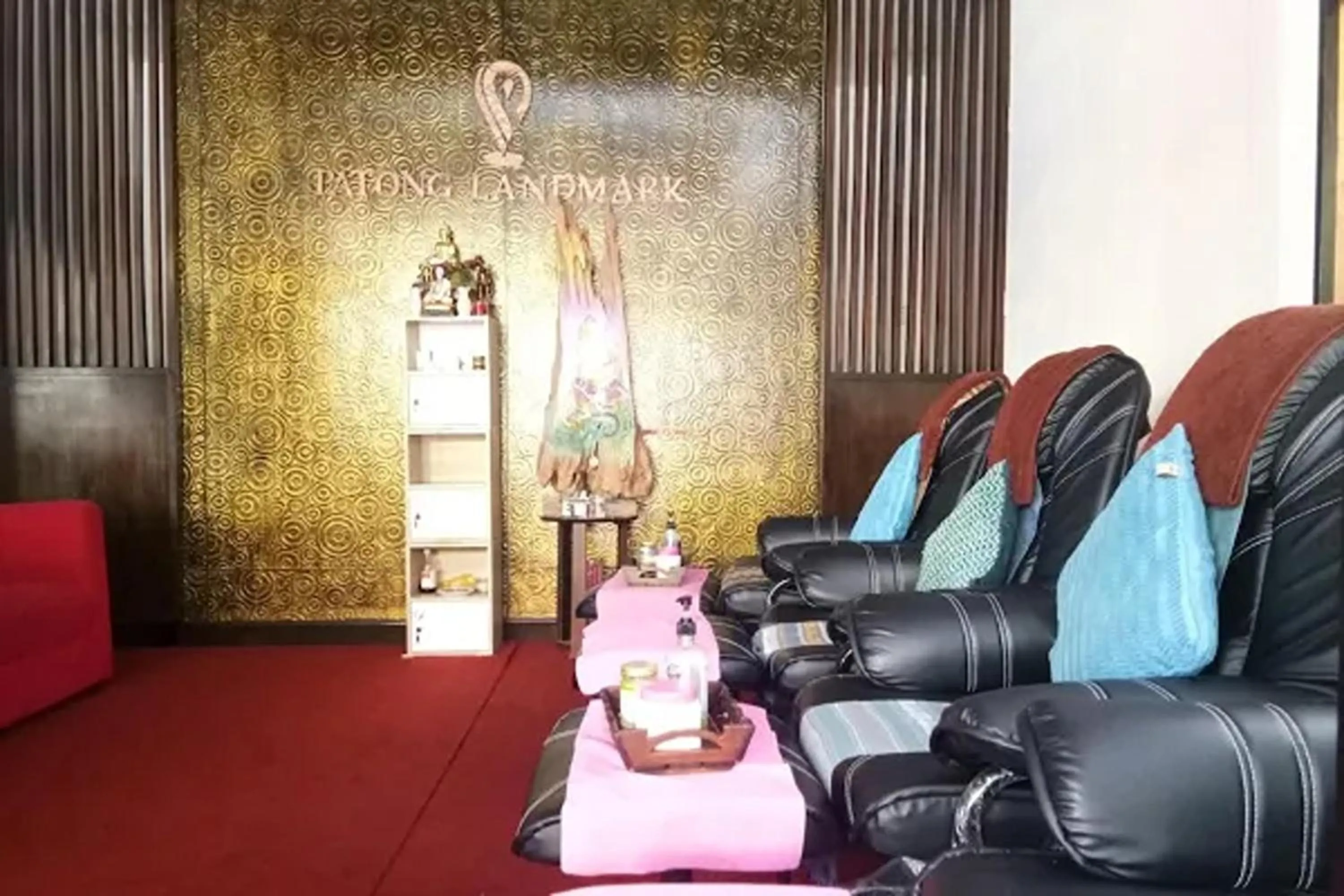 Lobby or reception in Landmark Patong Hotel