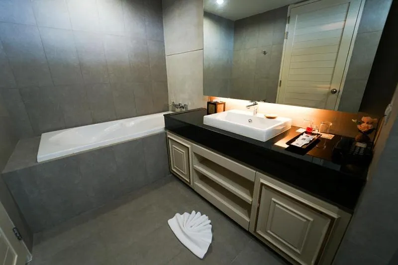 Bathroom in Serene Phla Resort and Restaurant