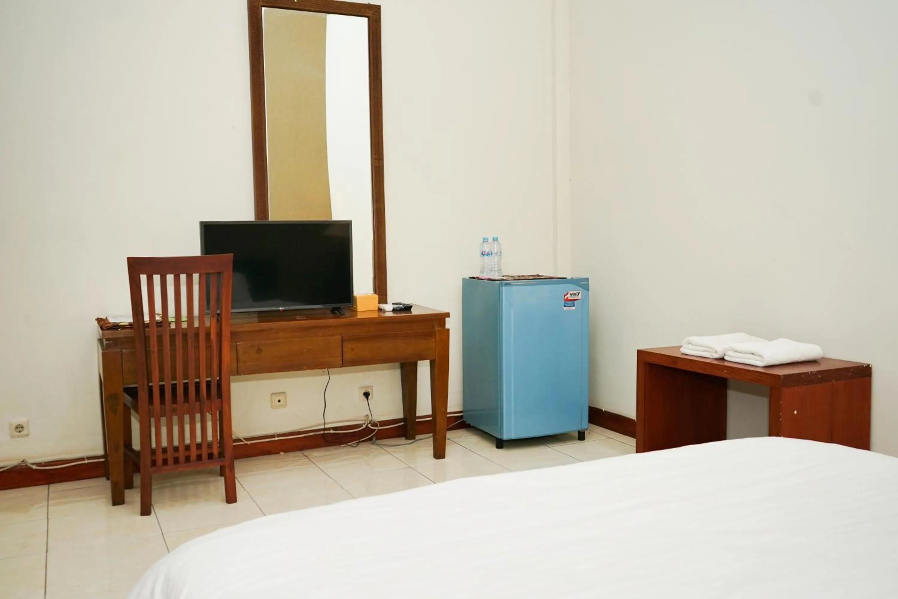 Bedroom, Bed in Urbanview Hotel Syariah Ratu Elok Banjarbaru by RedDoorz