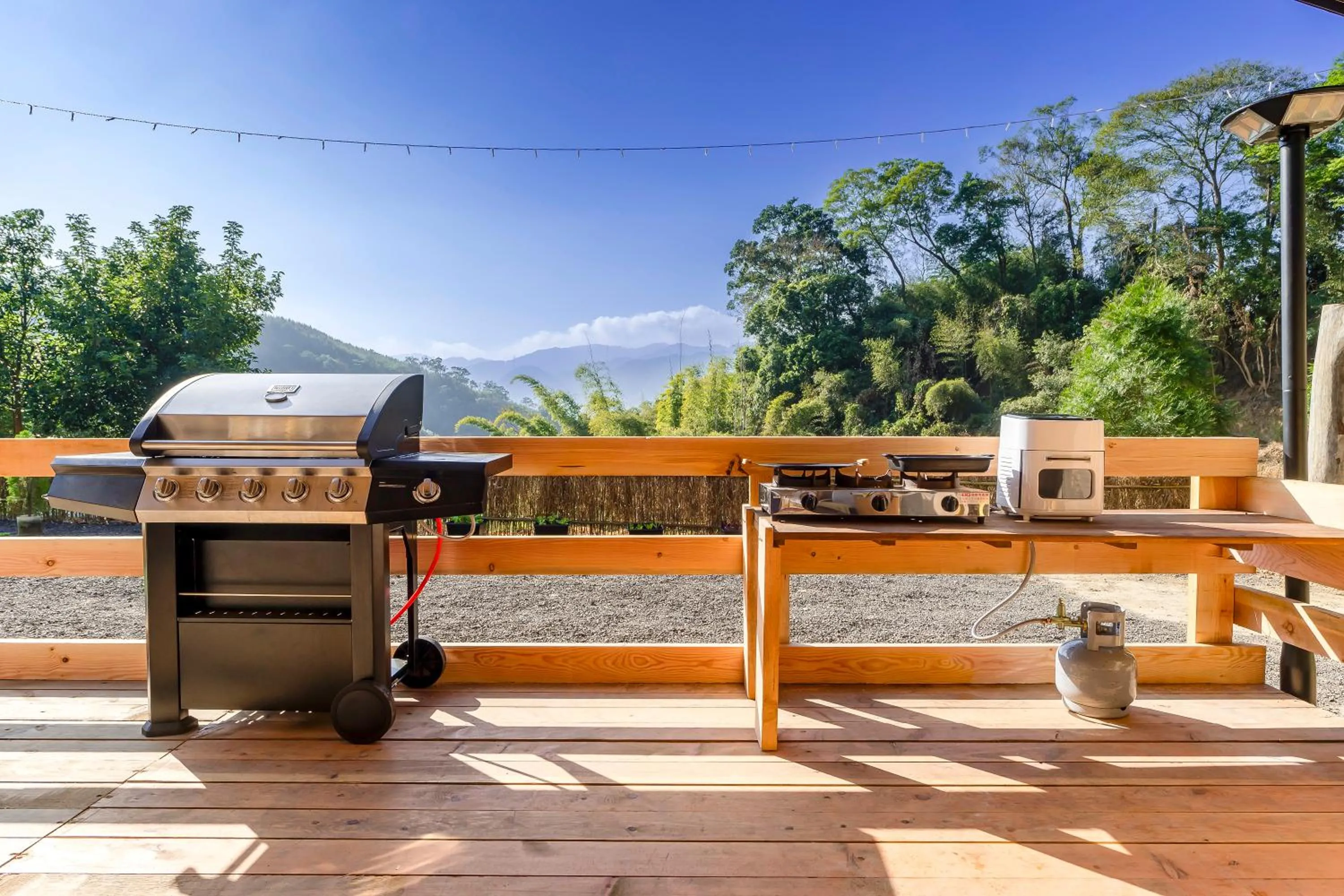 BBQ facilities in Grow Tree Glamping