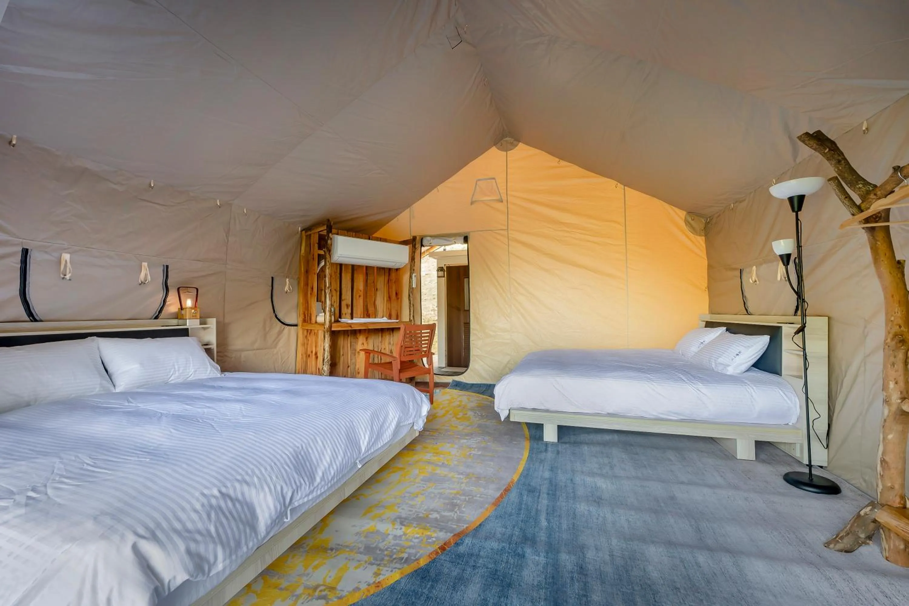 Photo of the whole room, Bed in Grow Tree Glamping