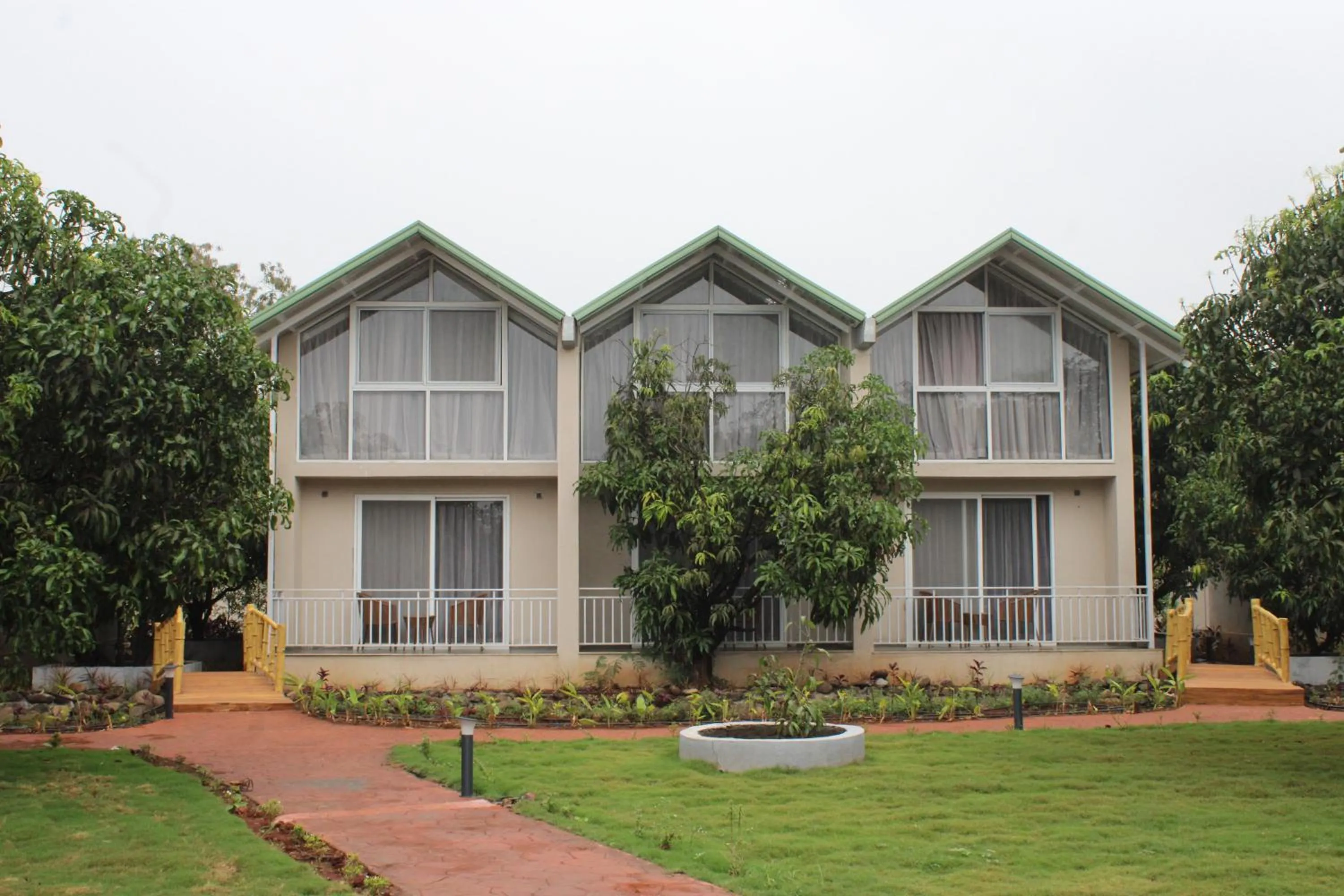 Mango Leaf Lake Resort