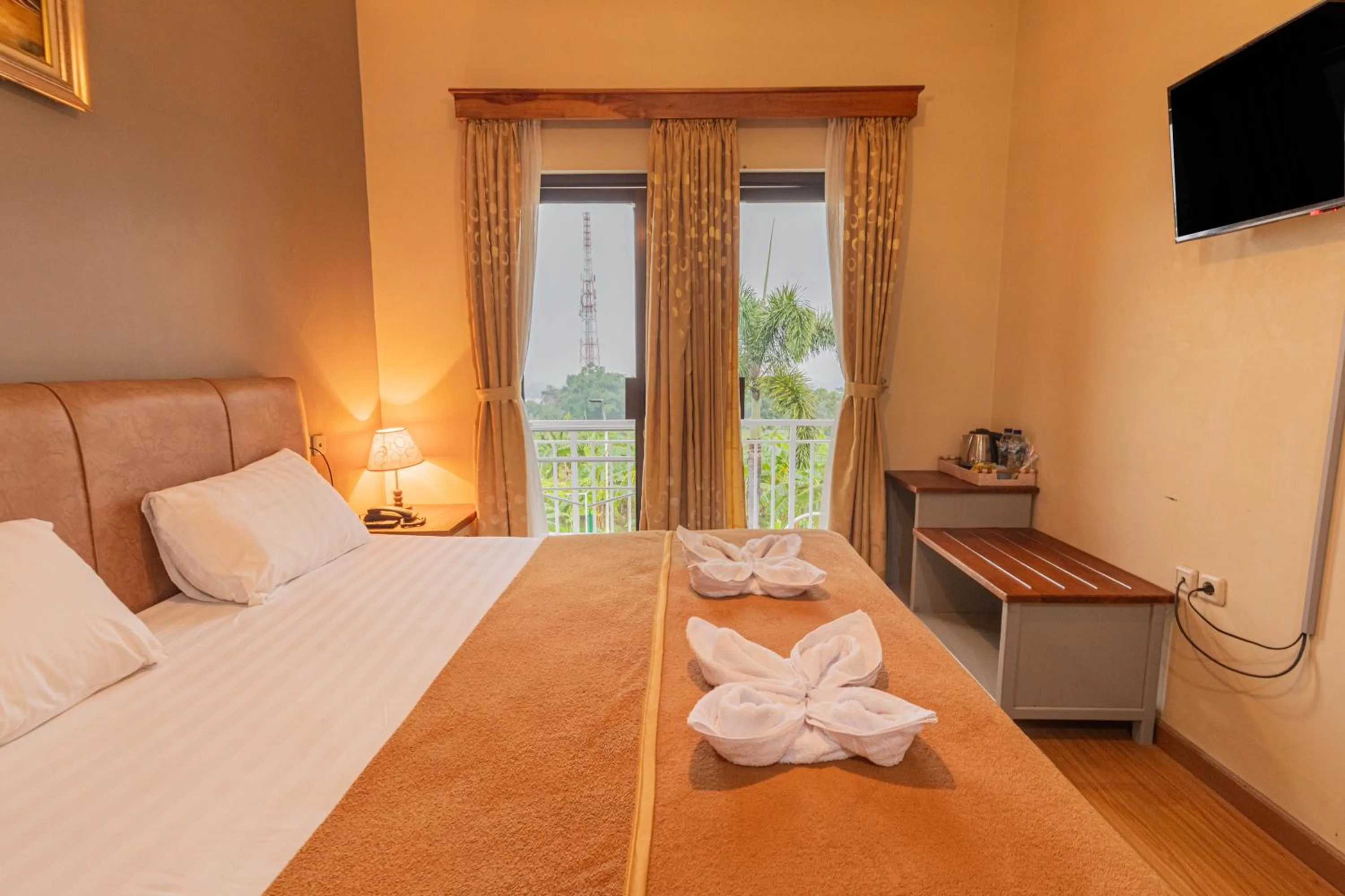 Bed in Hotel Griya Katarina