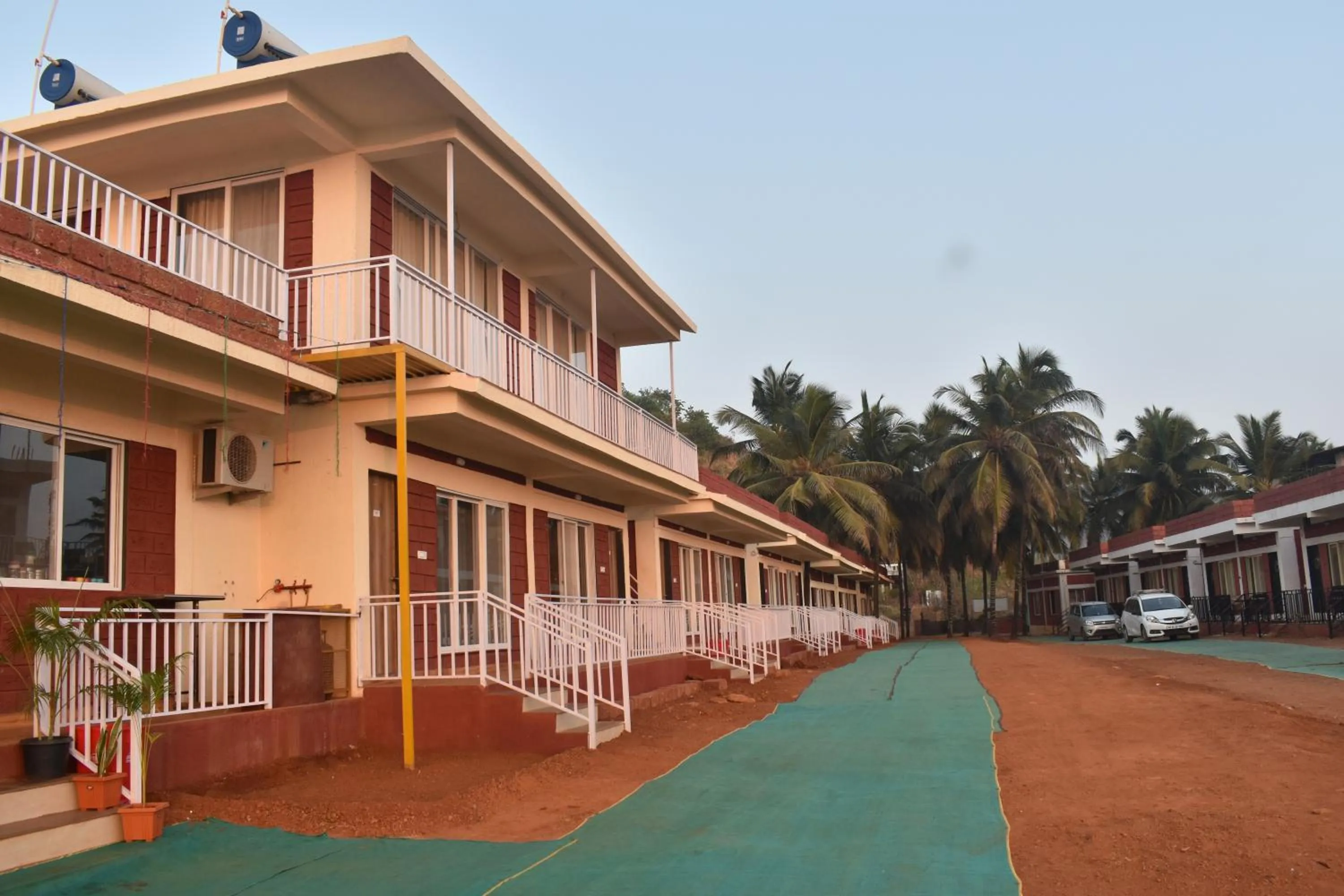 SEA LUXE Beach Resort