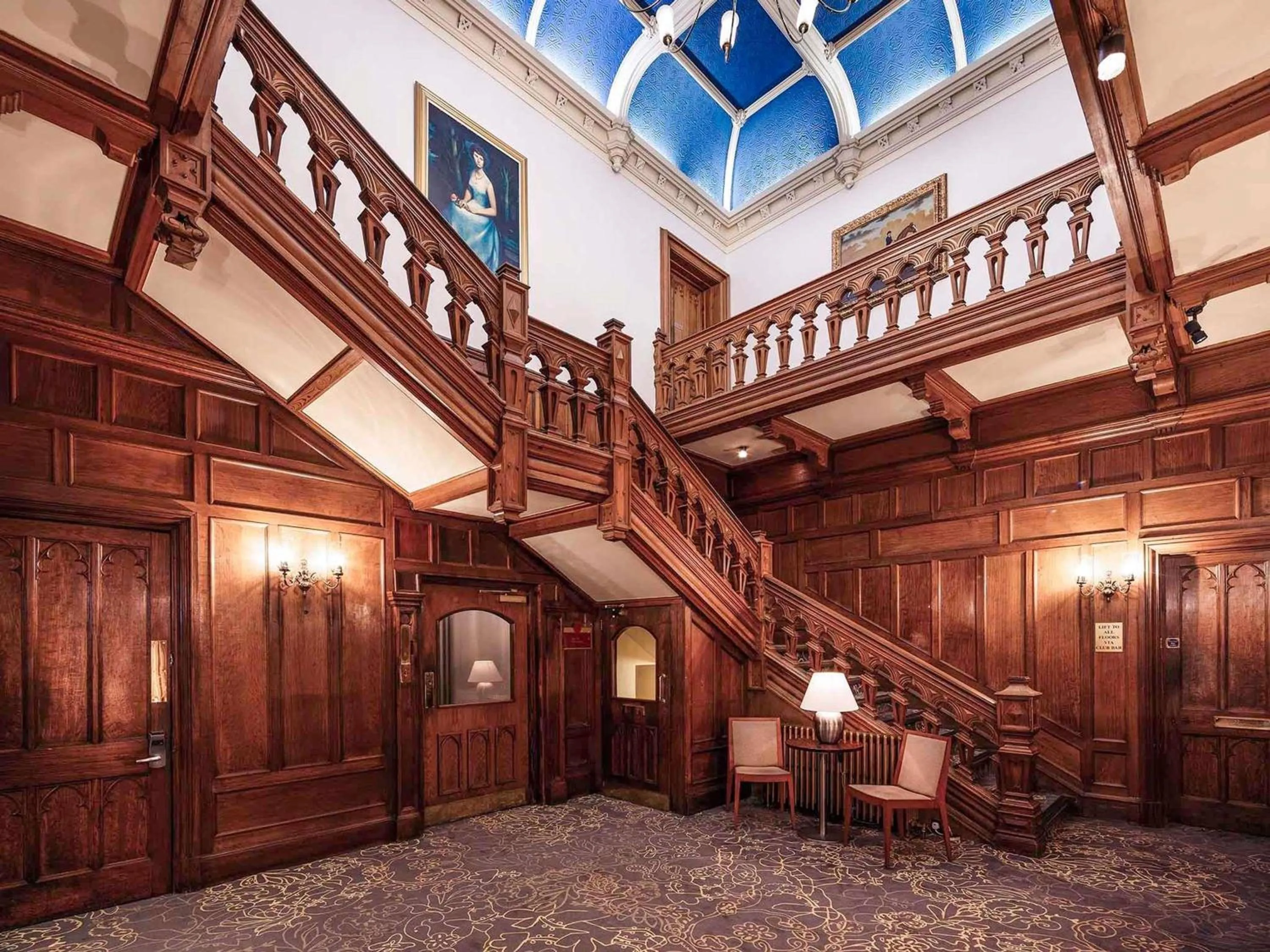 Property building in Mercure Bradford, Bankfield Hotel