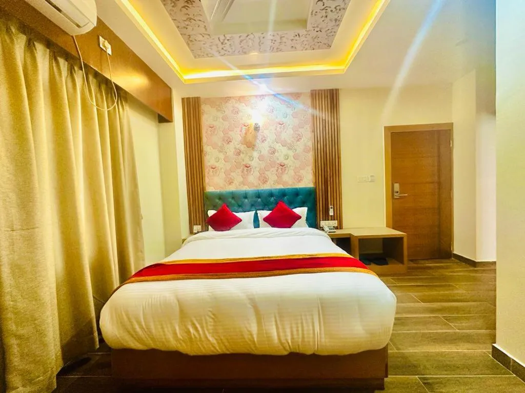 Bed in Hotel Ultra International