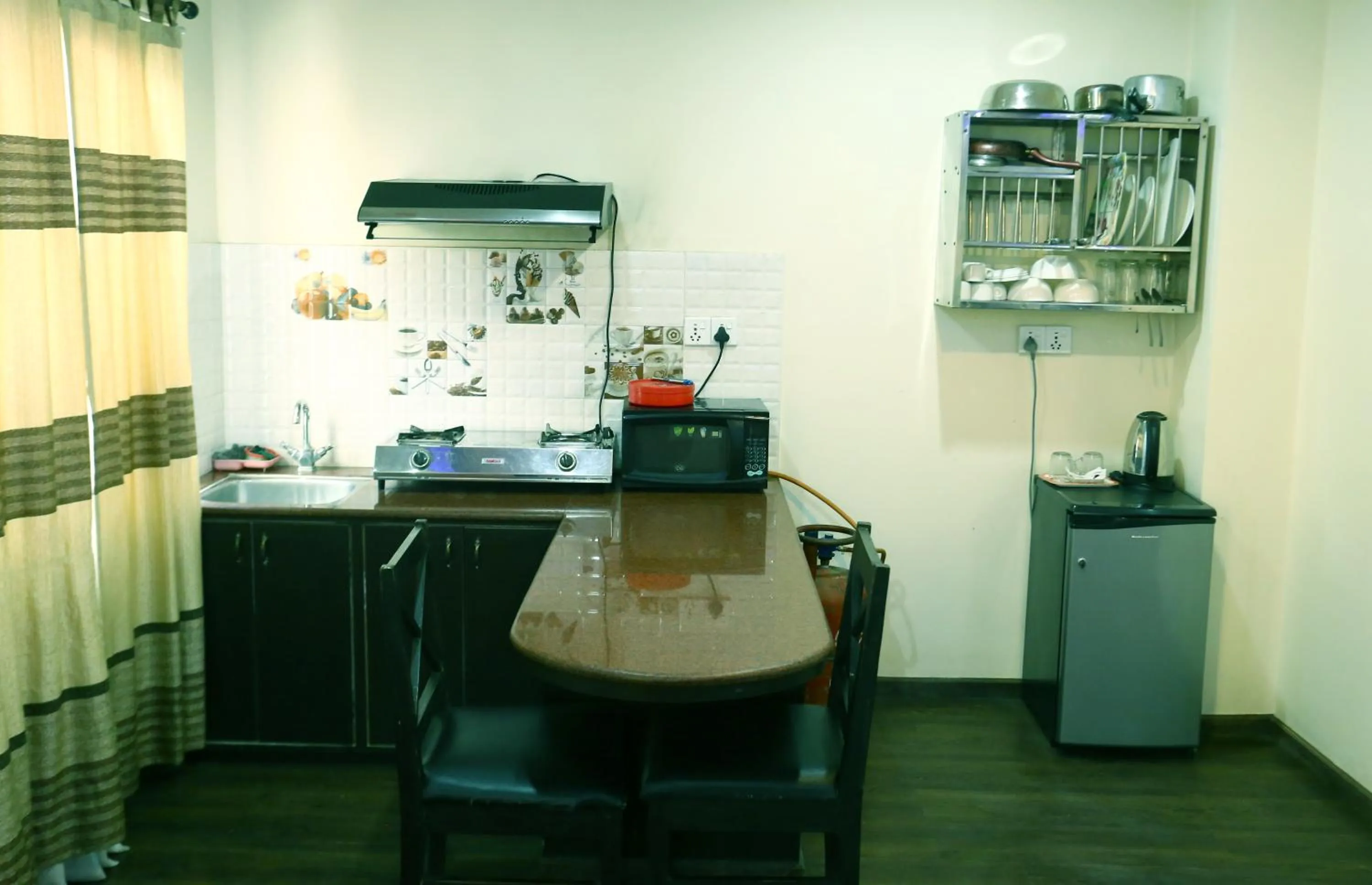 Coffee/tea facilities in Alpine Hotel & Apartment