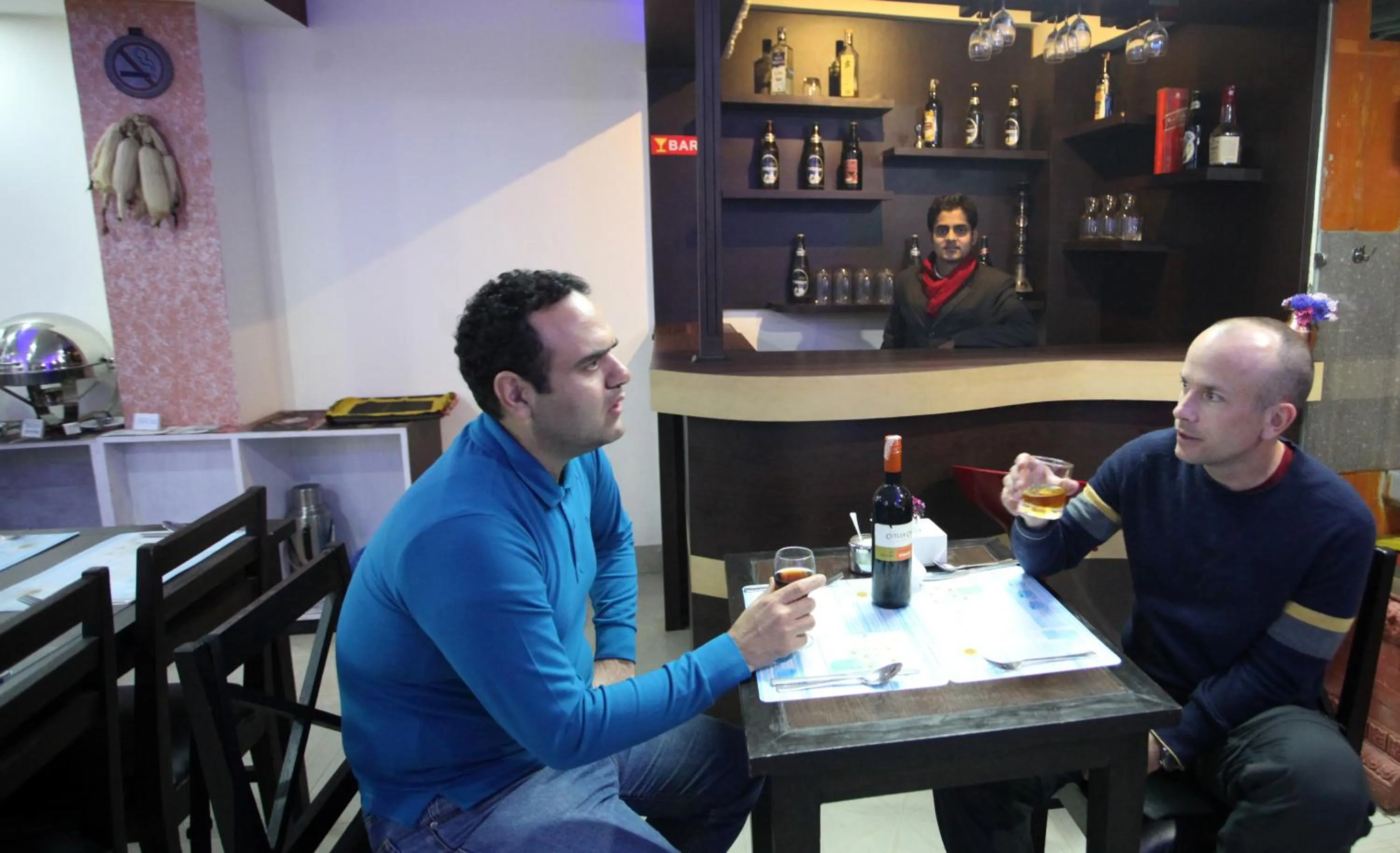 Restaurant/places to eat in Alpine Hotel & Apartment