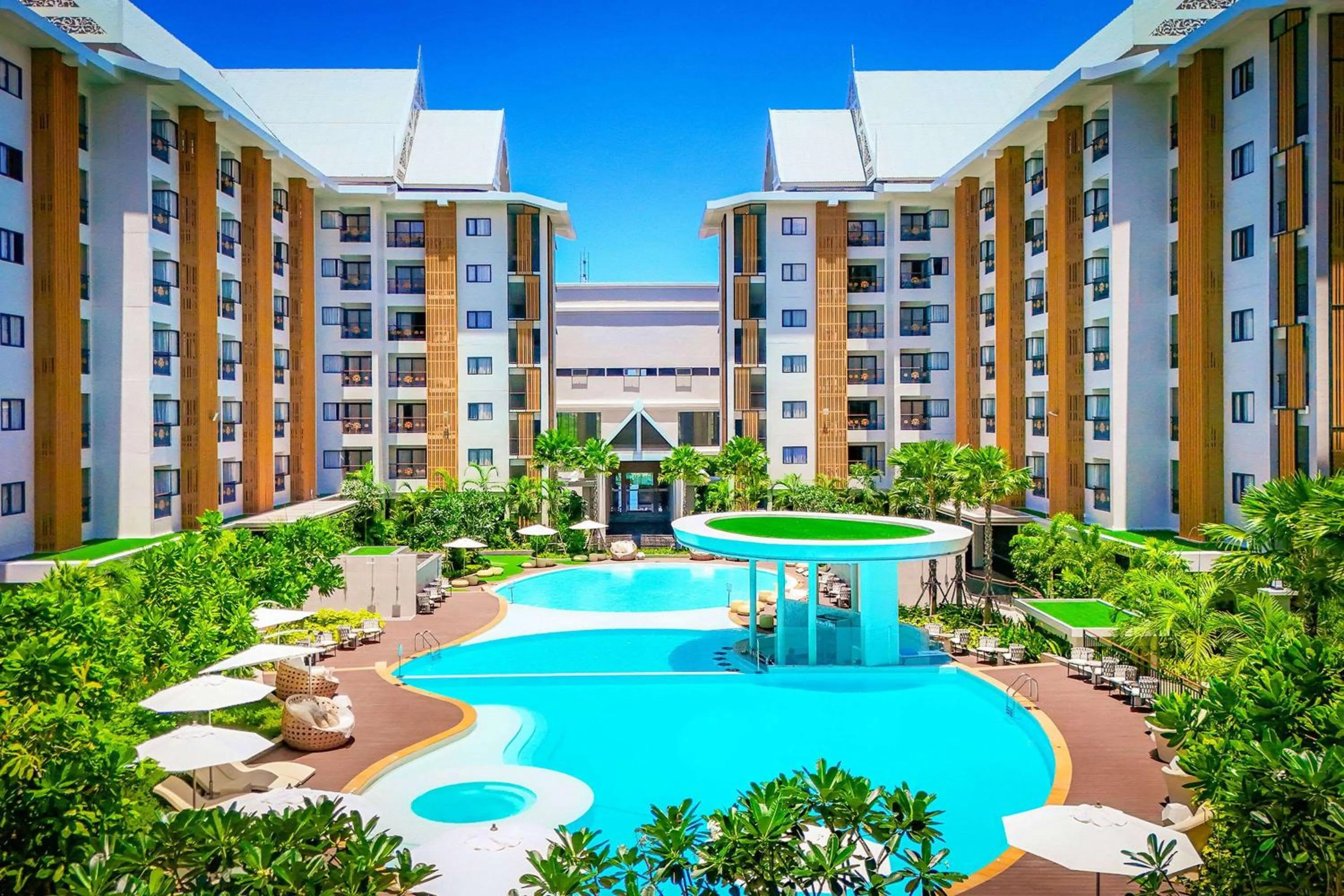 Pool view in Wyndham Jomtien Pattaya