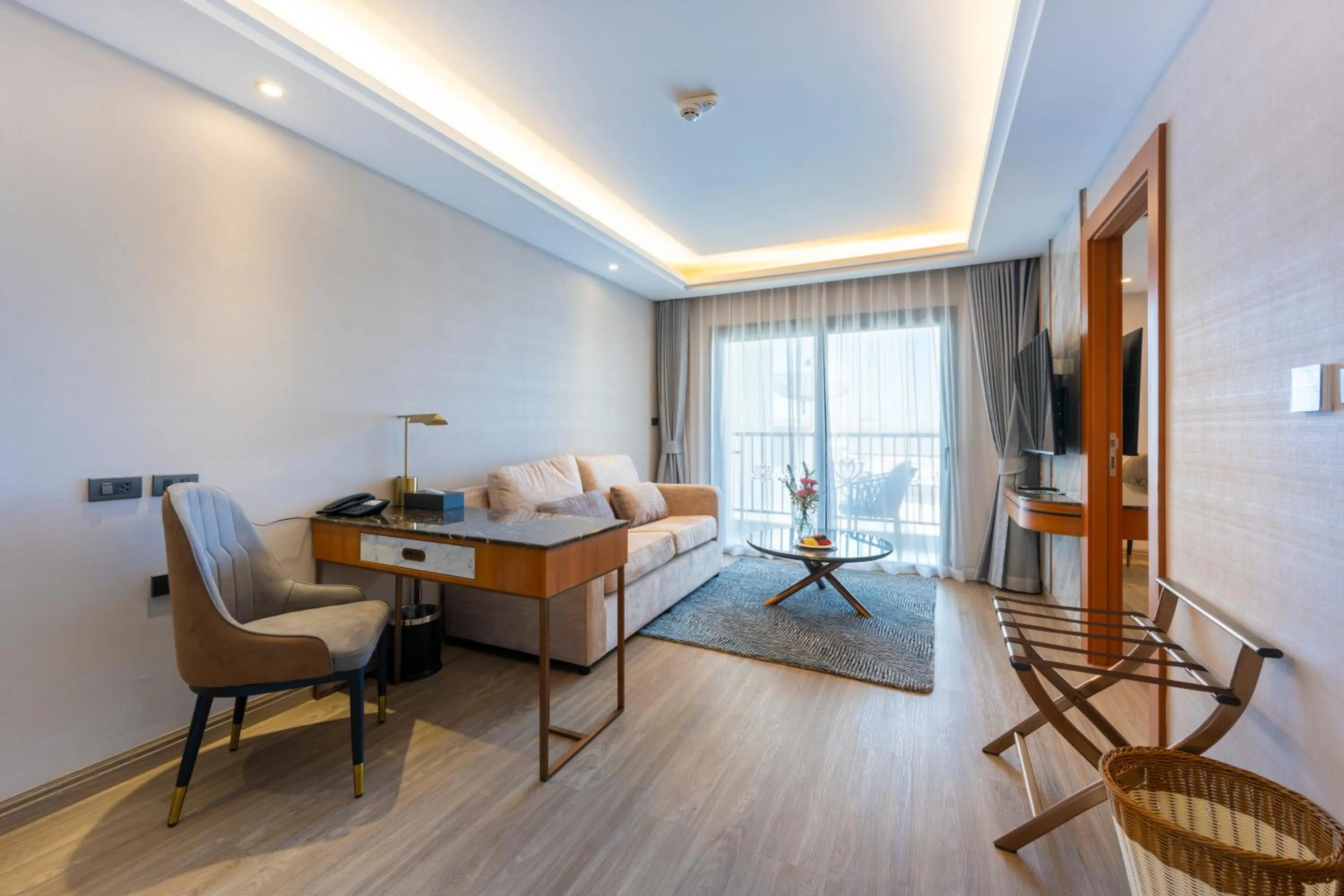 Living room, Bed in Wyndham Jomtien Pattaya