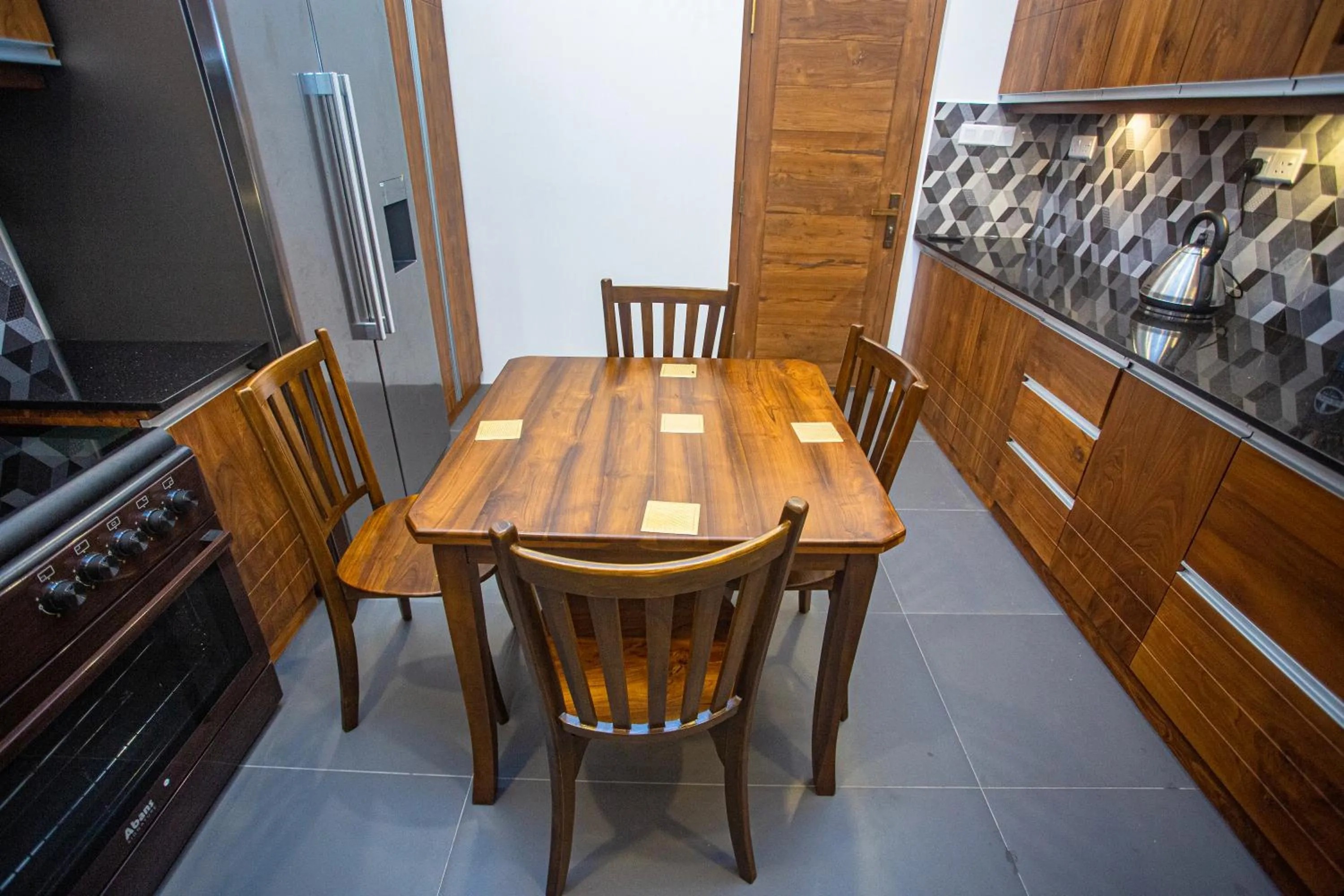 Dining area in Villa Senaya