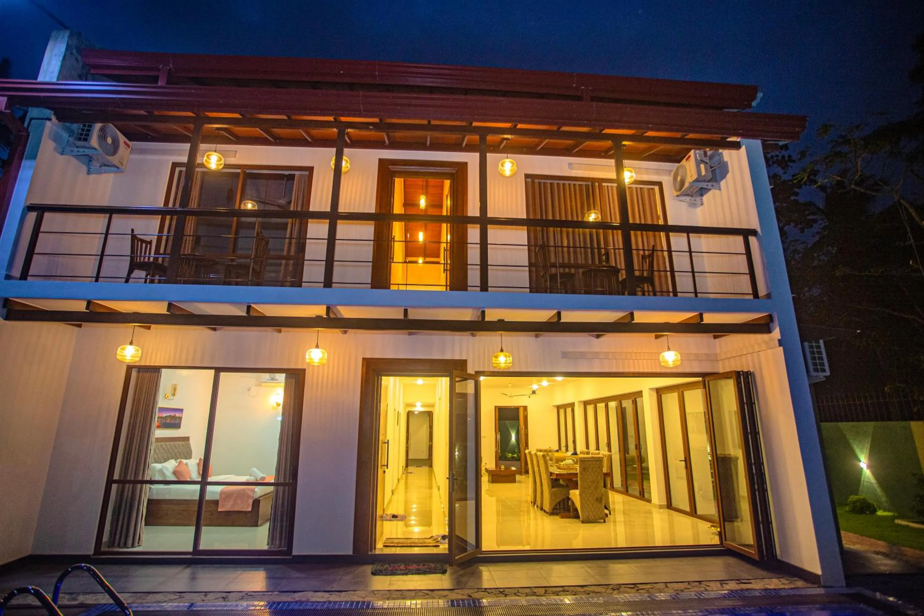 Property building in Villa Senaya