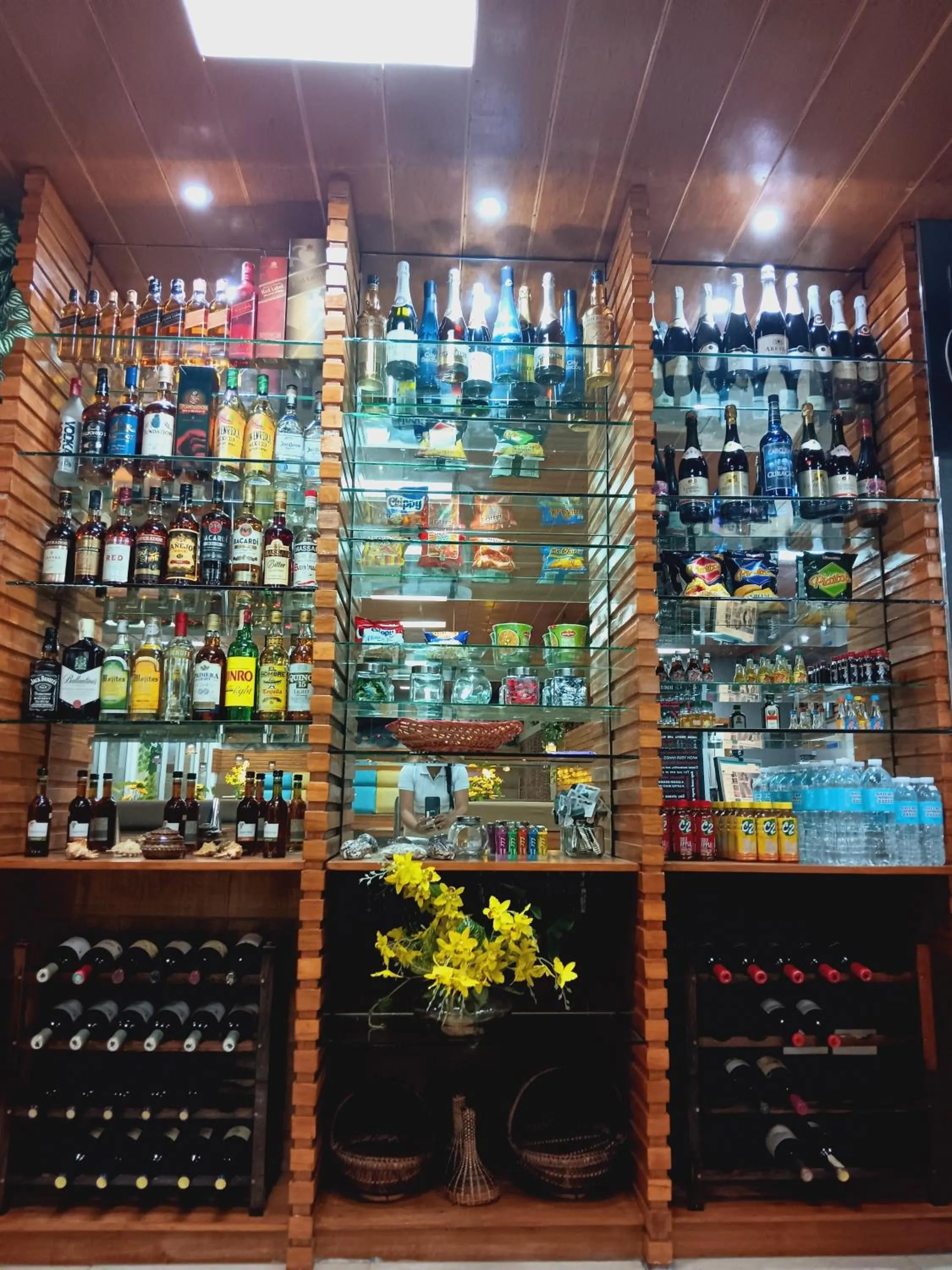 Restaurant/places to eat in CITI HOTEL