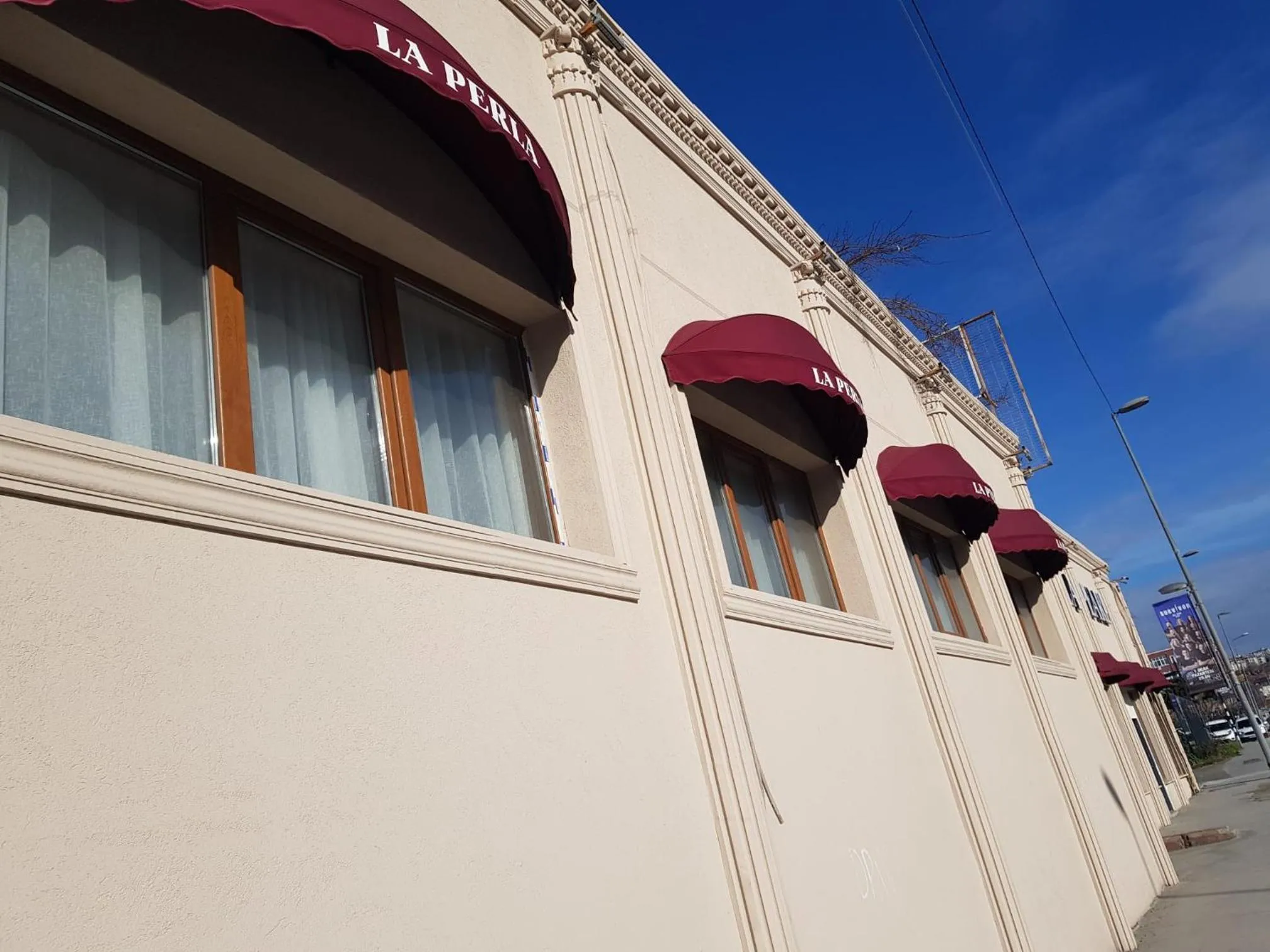 Property building in La Pearl Konaklama