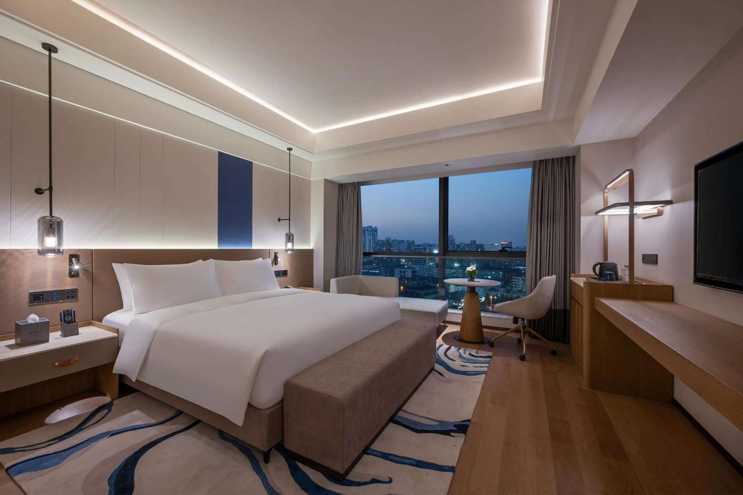 Bed in Novotel Shanghai JingAn