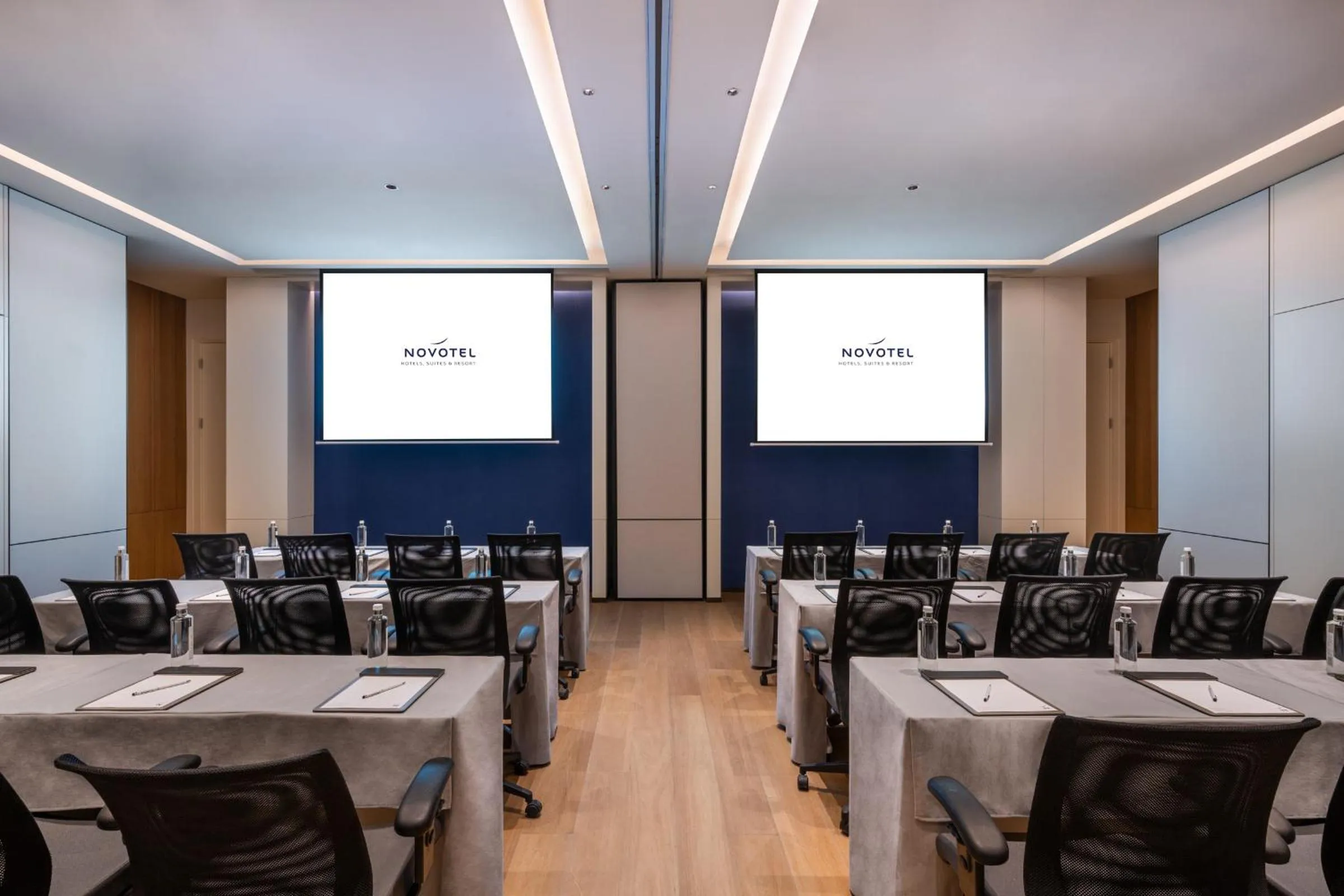 Meeting/conference room in Novotel Shanghai JingAn