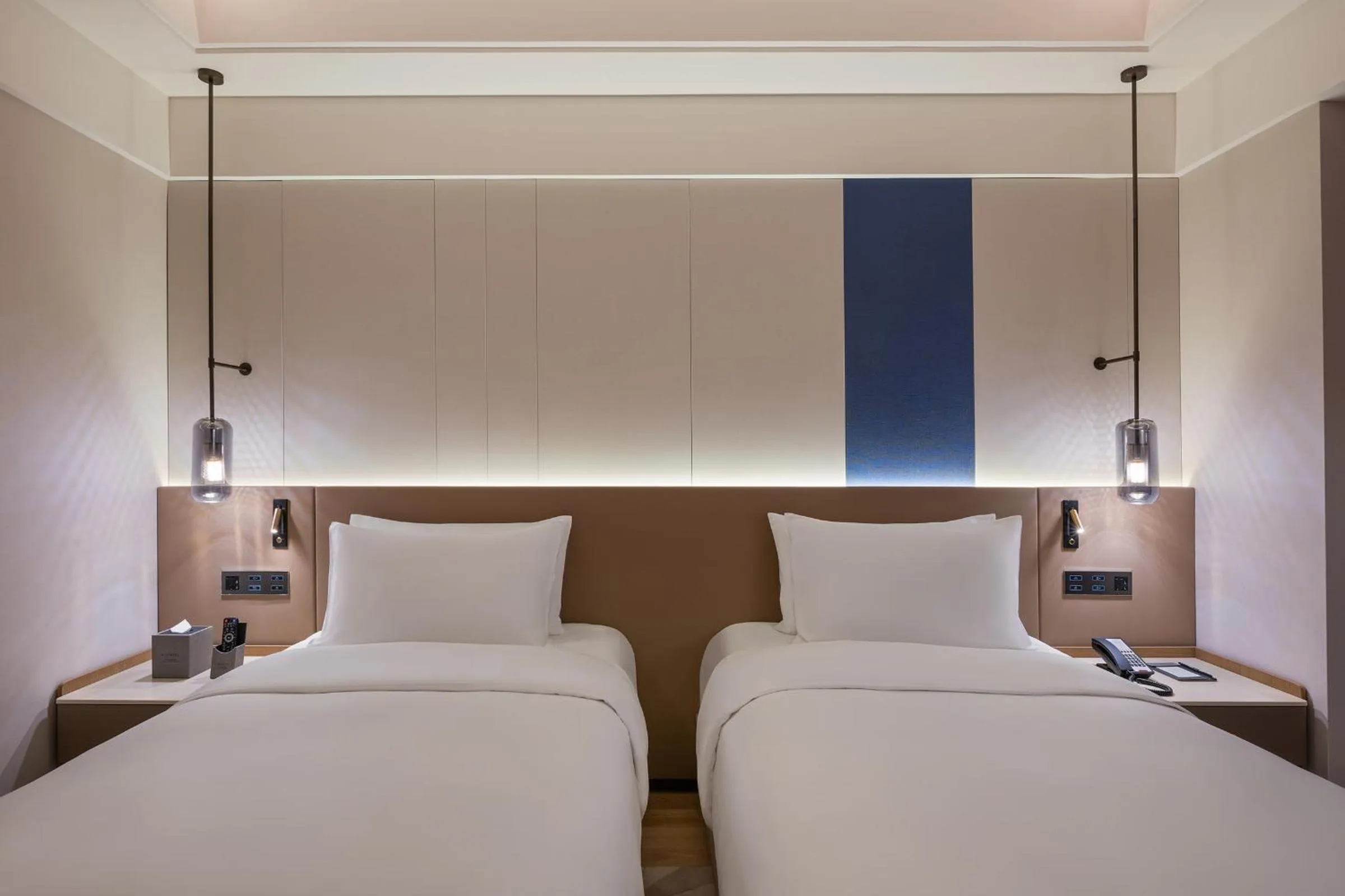Bed in Novotel Shanghai JingAn