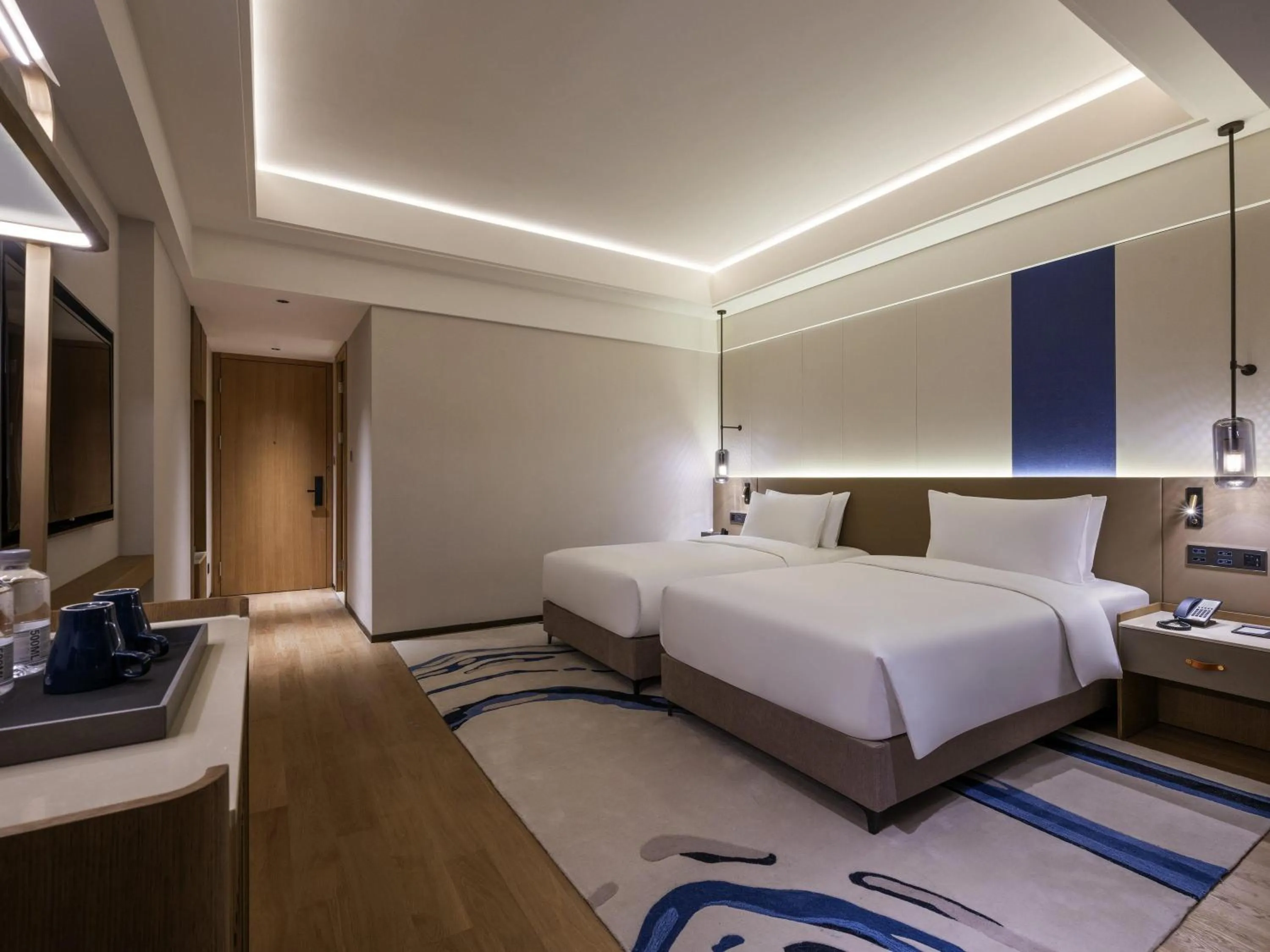Bedroom, Bed in Novotel Shanghai JingAn