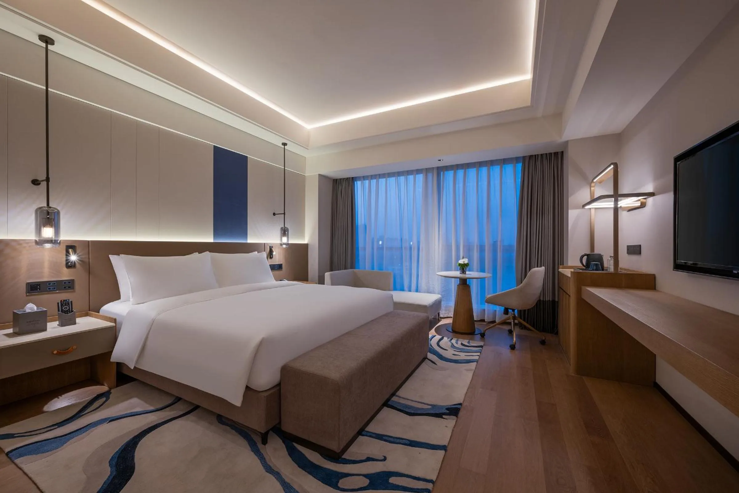 Bed in Novotel Shanghai JingAn