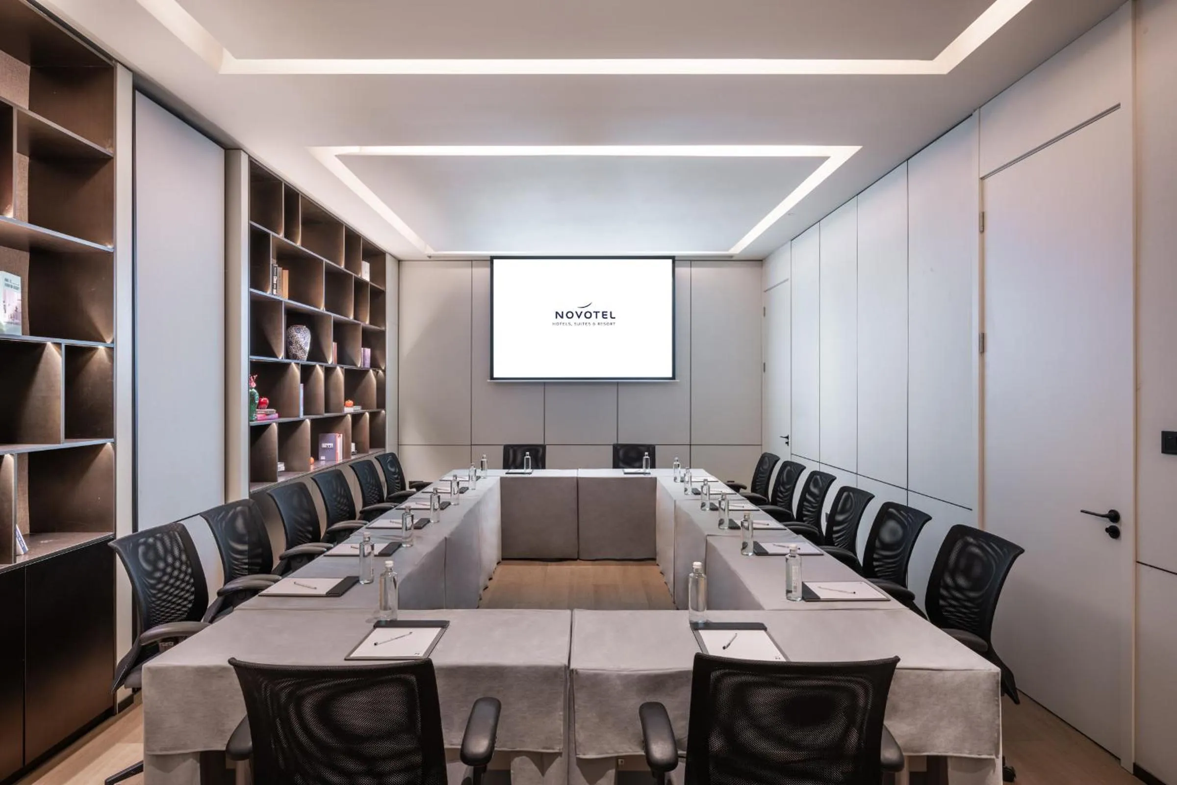 Meeting/conference room in Novotel Shanghai JingAn