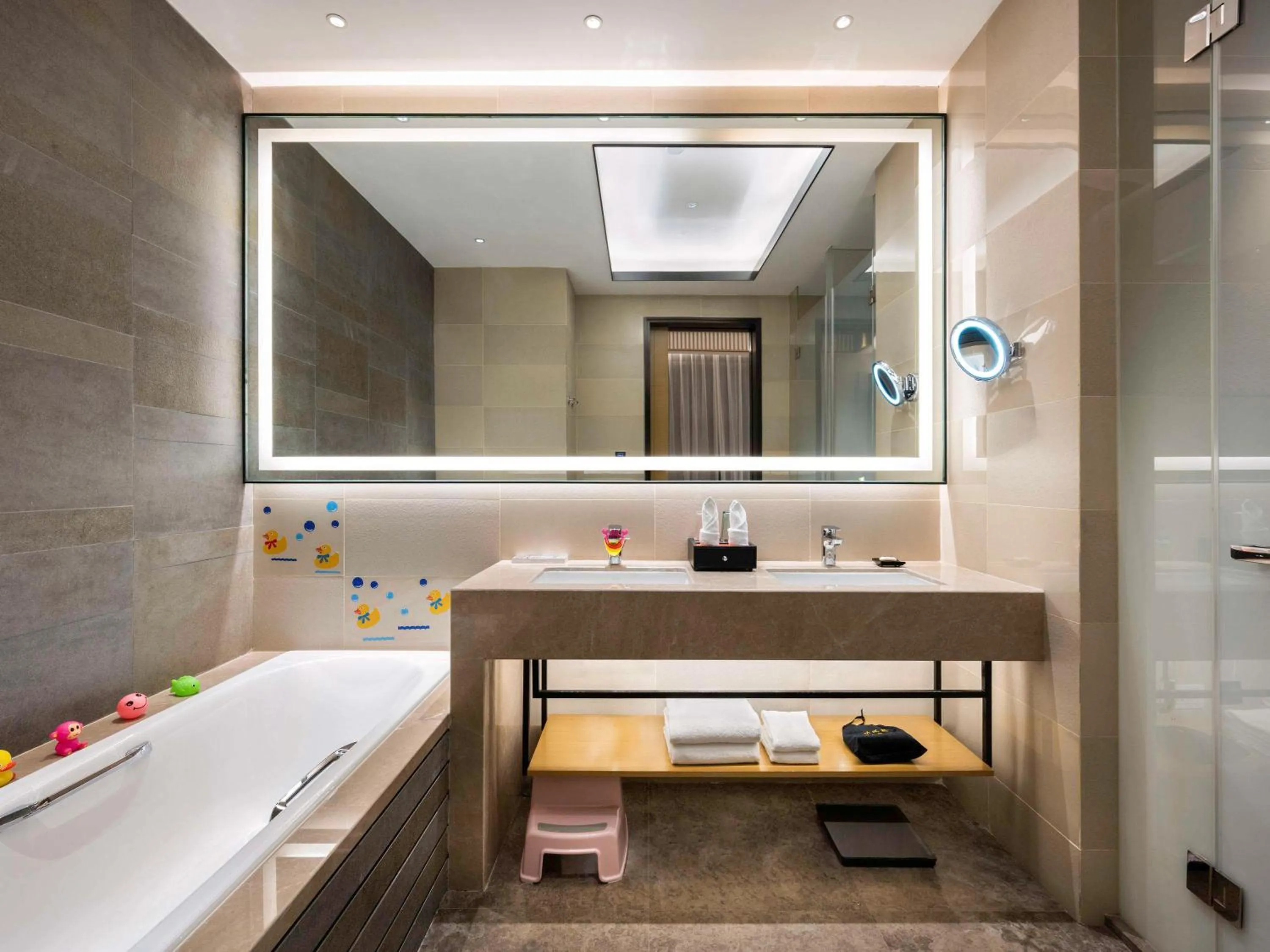 Bathroom in Novotel Hangzhou East Railway Station