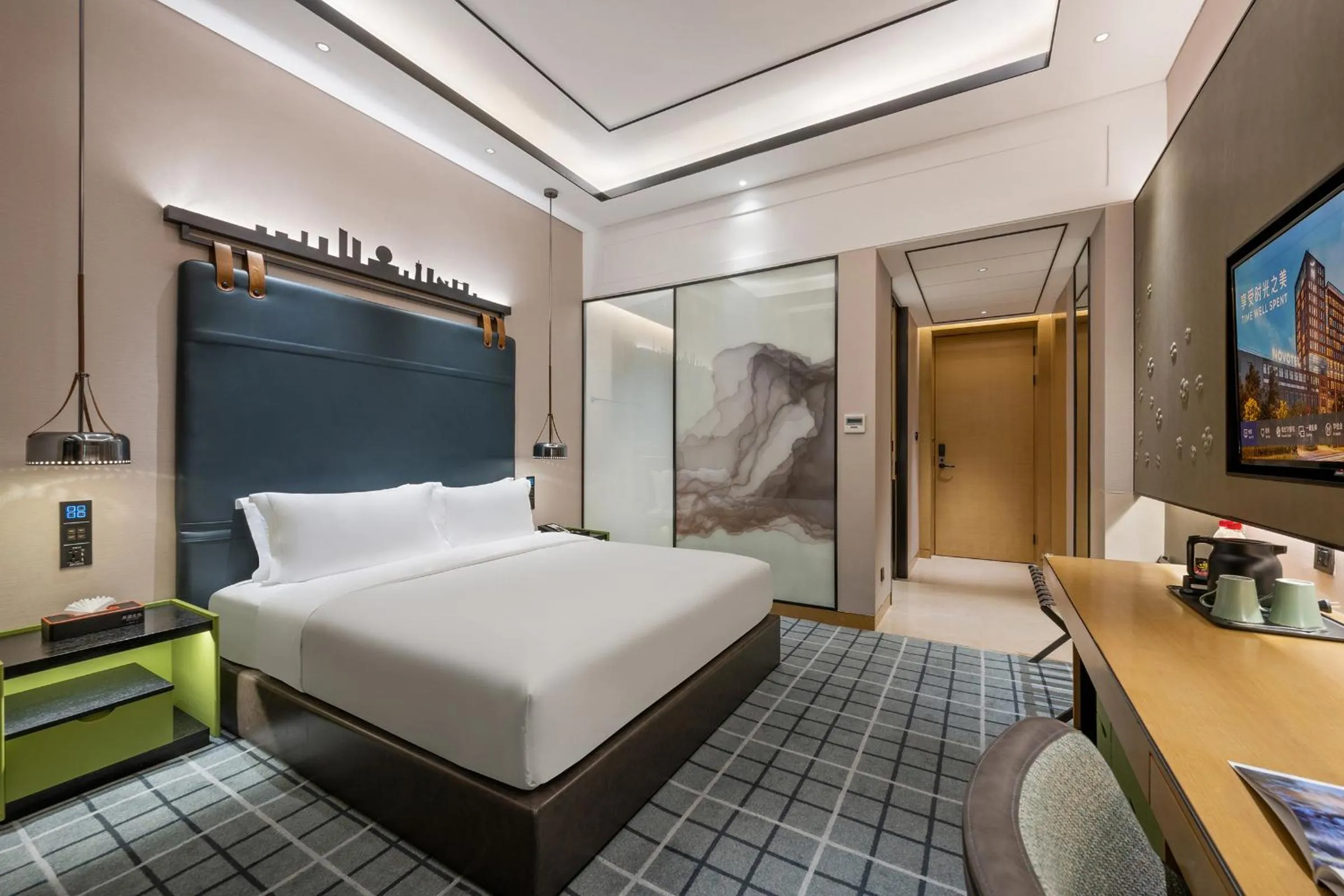 Bed in Novotel Hangzhou East Railway Station